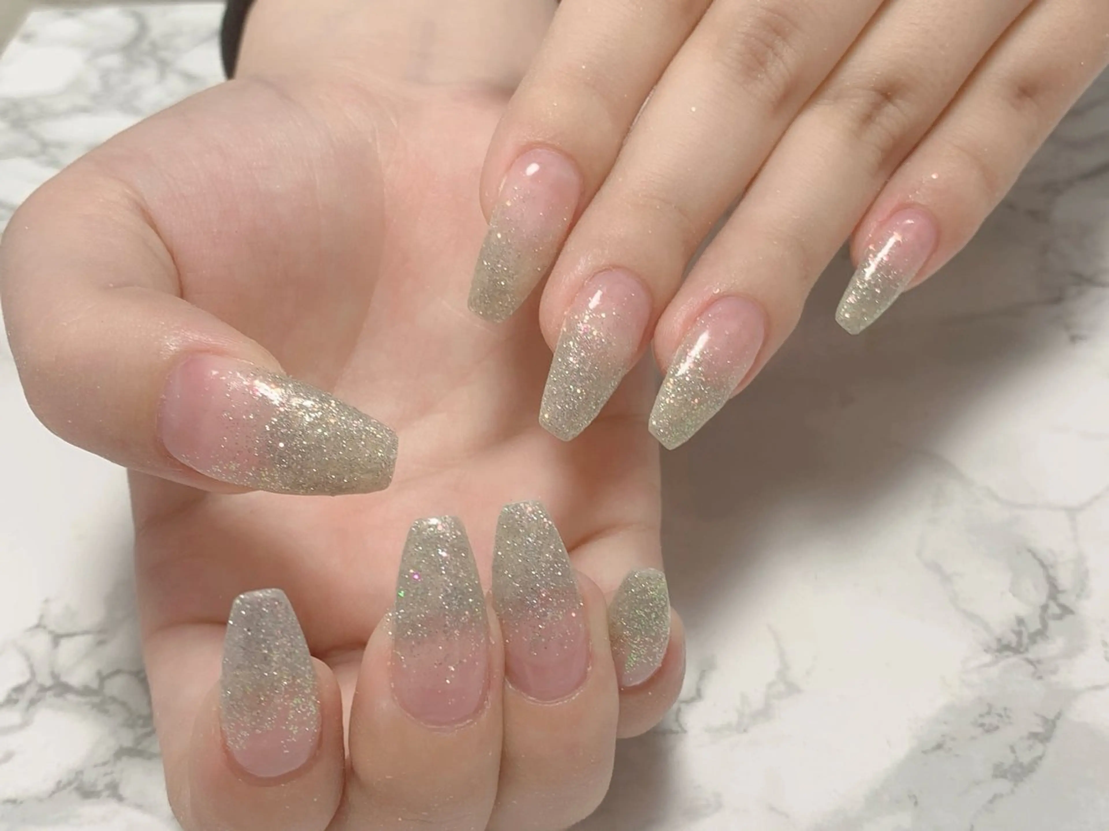 ネイル ハンドネイル はな💎ネイル ワンホン、長さ出しのネイルデザイン