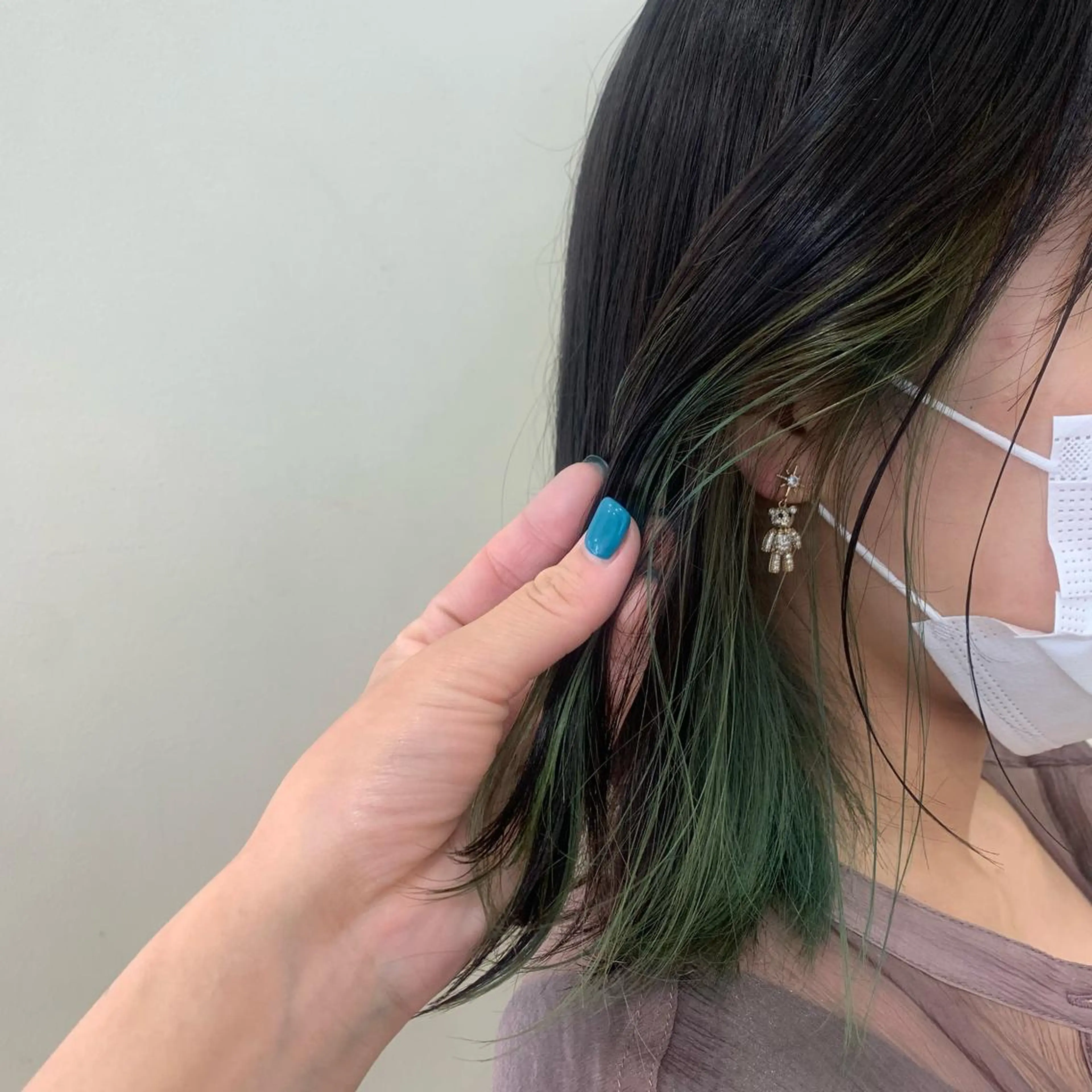 セミロング カラー カット ヘアカラー トリートメント 顔周りレイヤー 🎀マリノのヘアスタイル