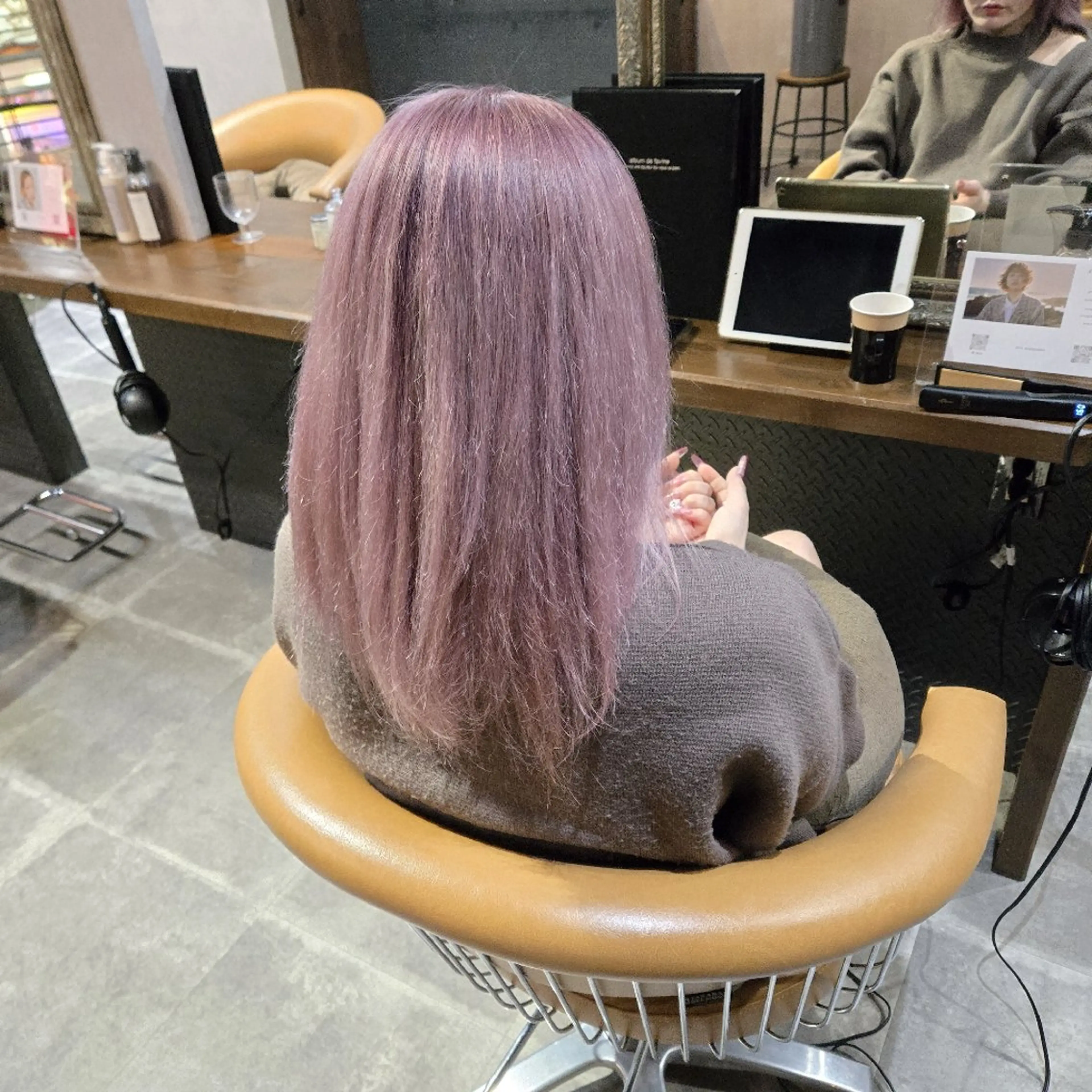 カラー ブリーチ enx 渡邊 愛結🎀のヘアスタイル