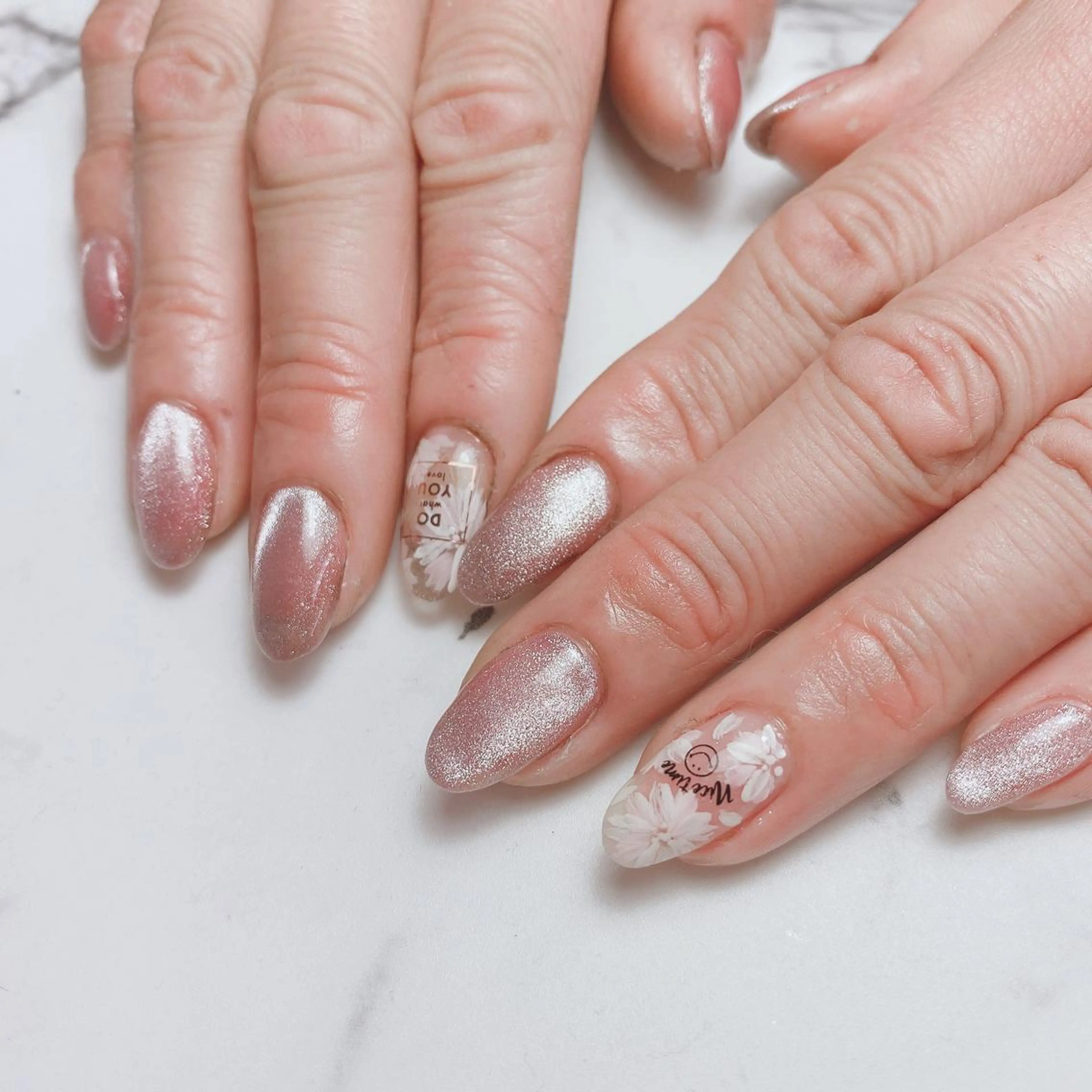 ネイル マグネットネイル 石原 夕華のネイルデザイン