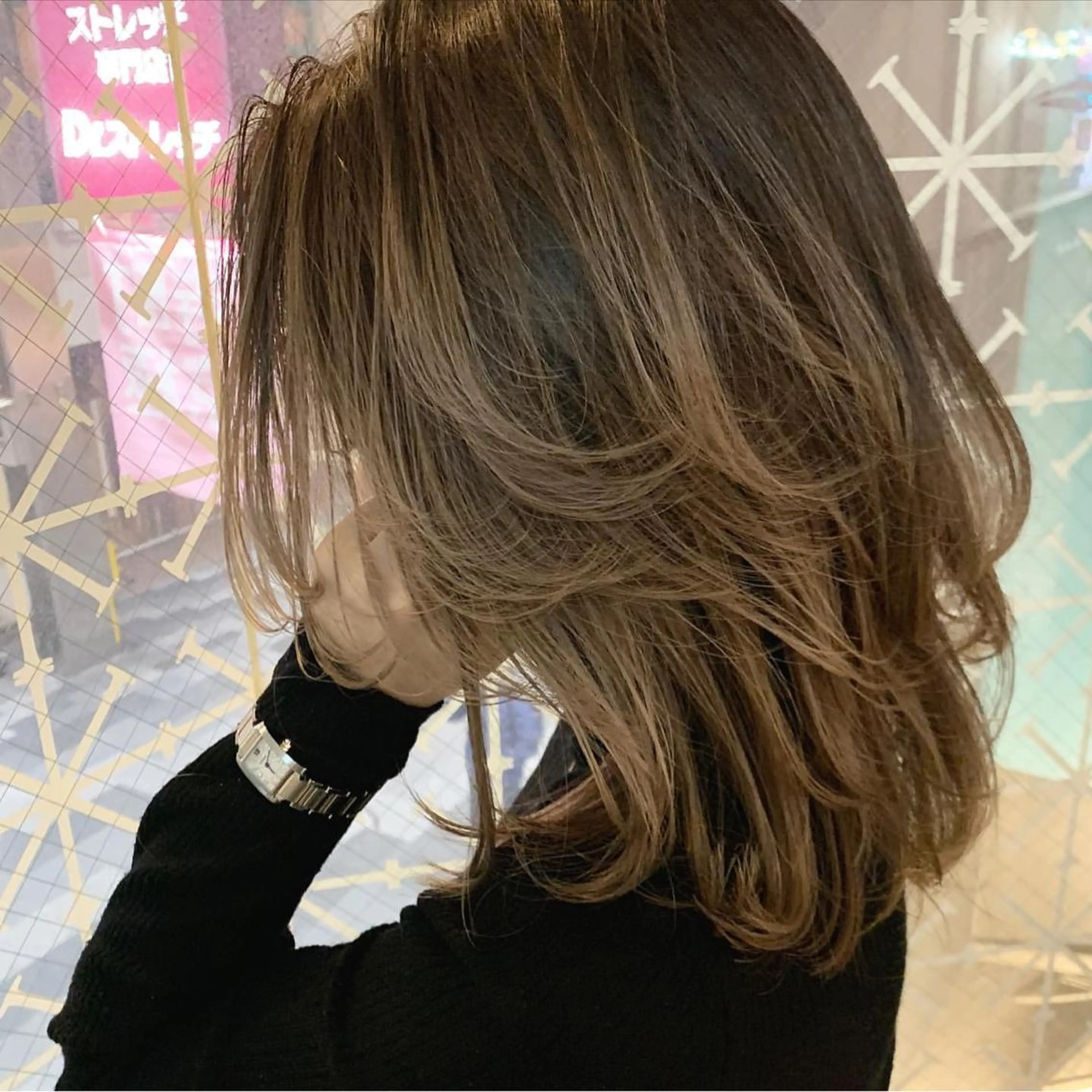 セミロング 指名支持率NO.1 スタイリストのヘアスタイル