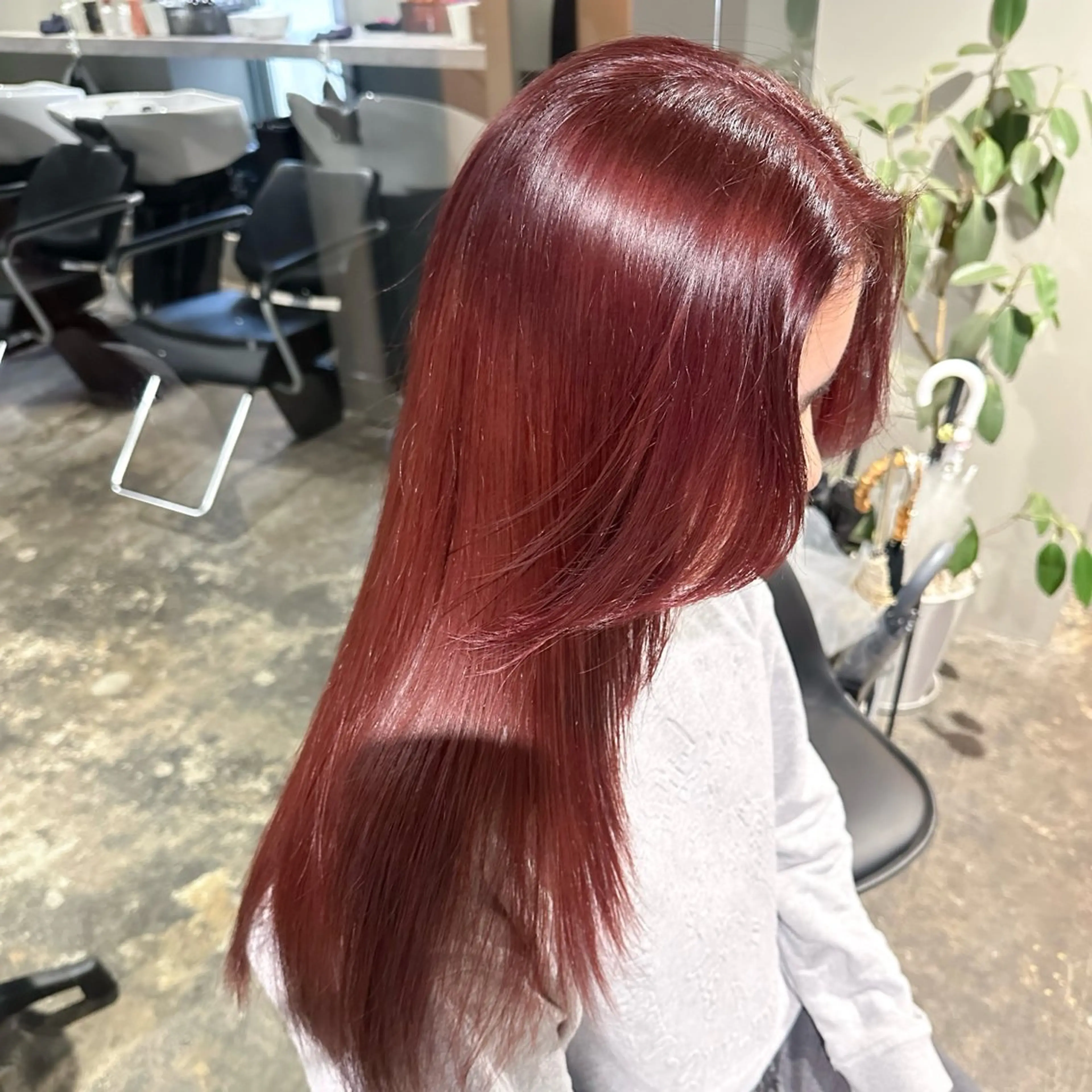 ロング カラー カット ヘアカラー トリートメント ハイトーン･髪質改善 MIOKAのヘアスタイル