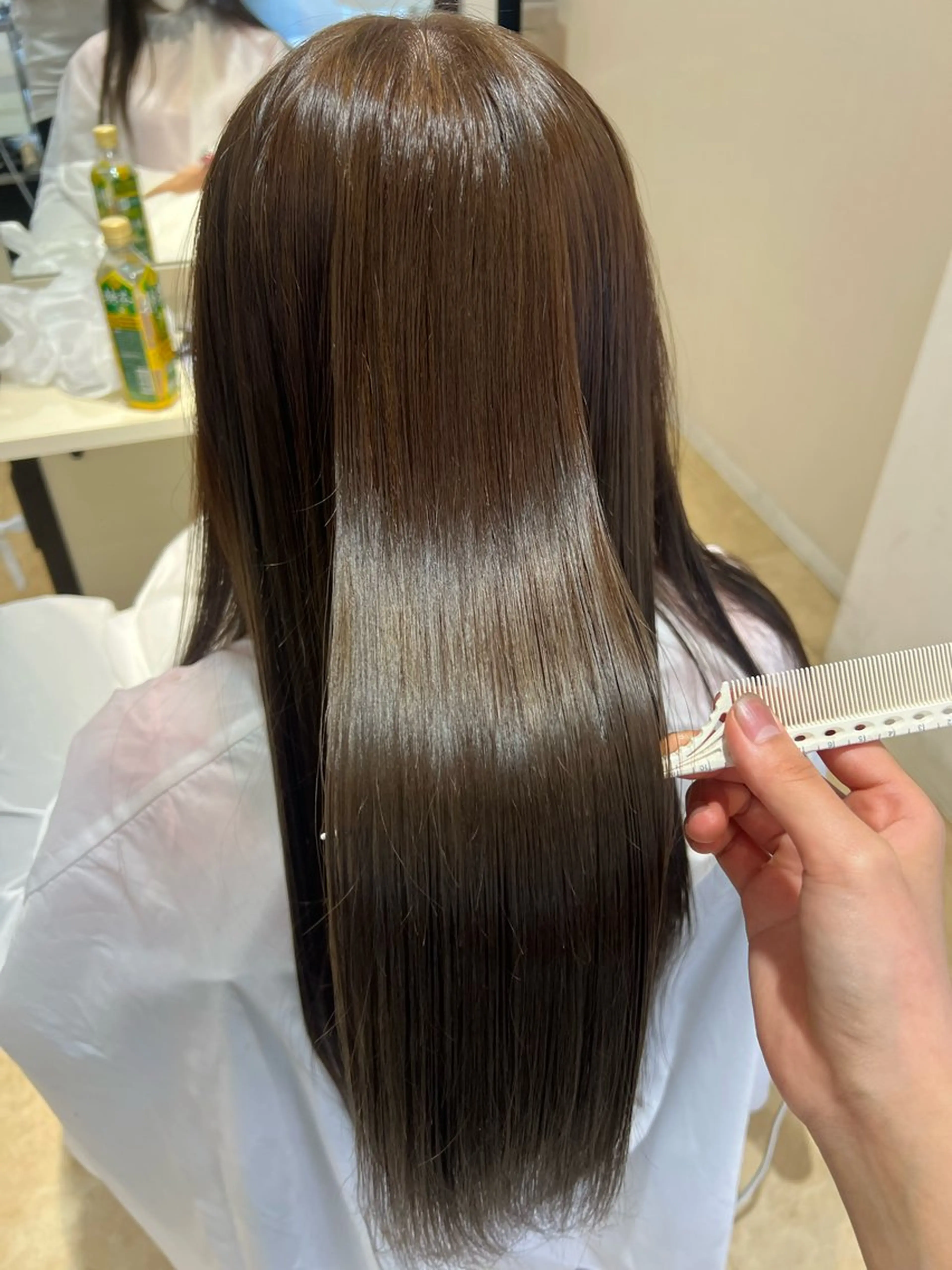 【1年の終わりにご褒美メニュー🧡】カット+カラー+縮毛矯正の写真