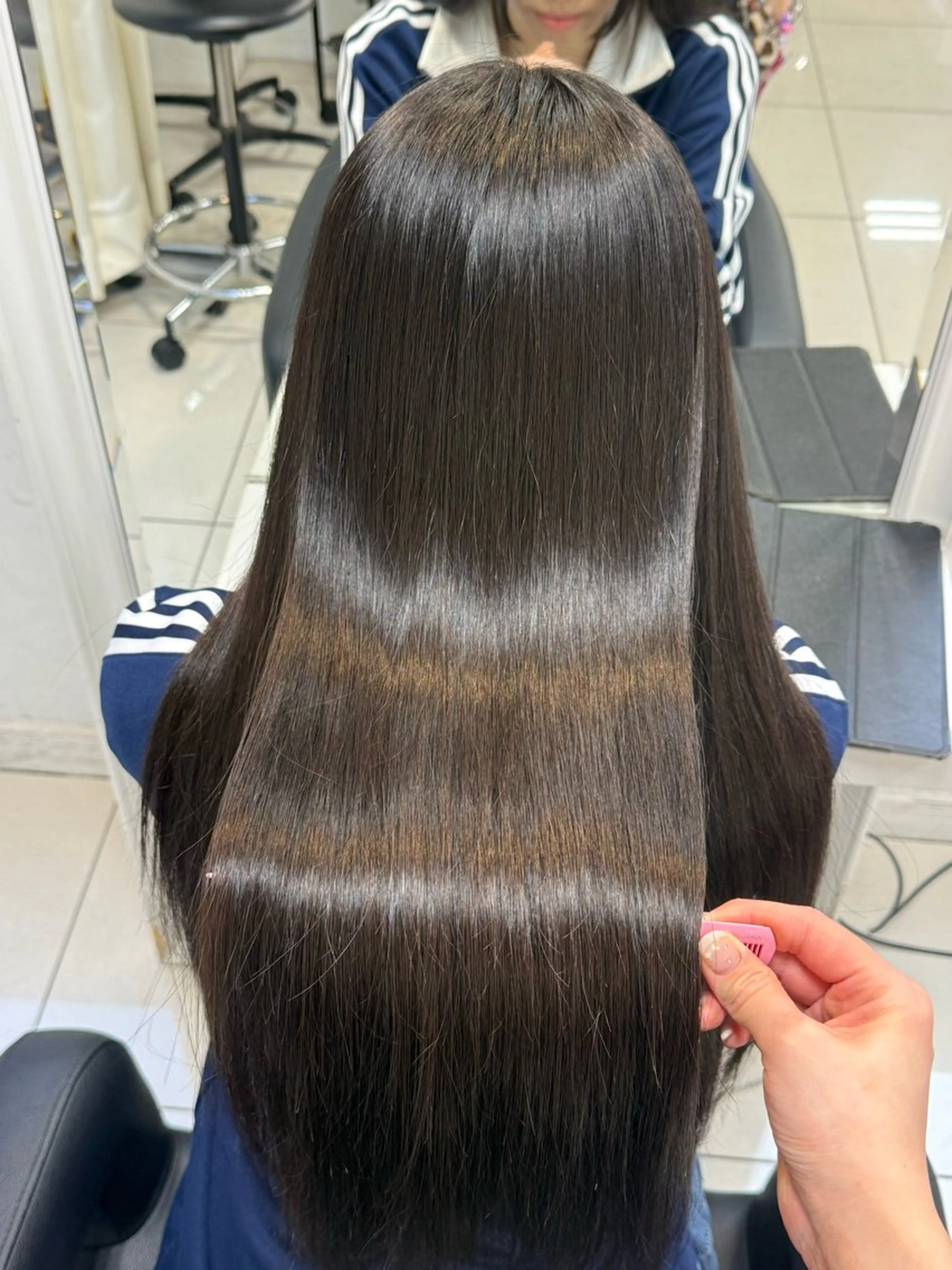 ロング パーマ 縮毛矯正 透明感ハイトーン 🪽☾mizukiのヘアスタイル