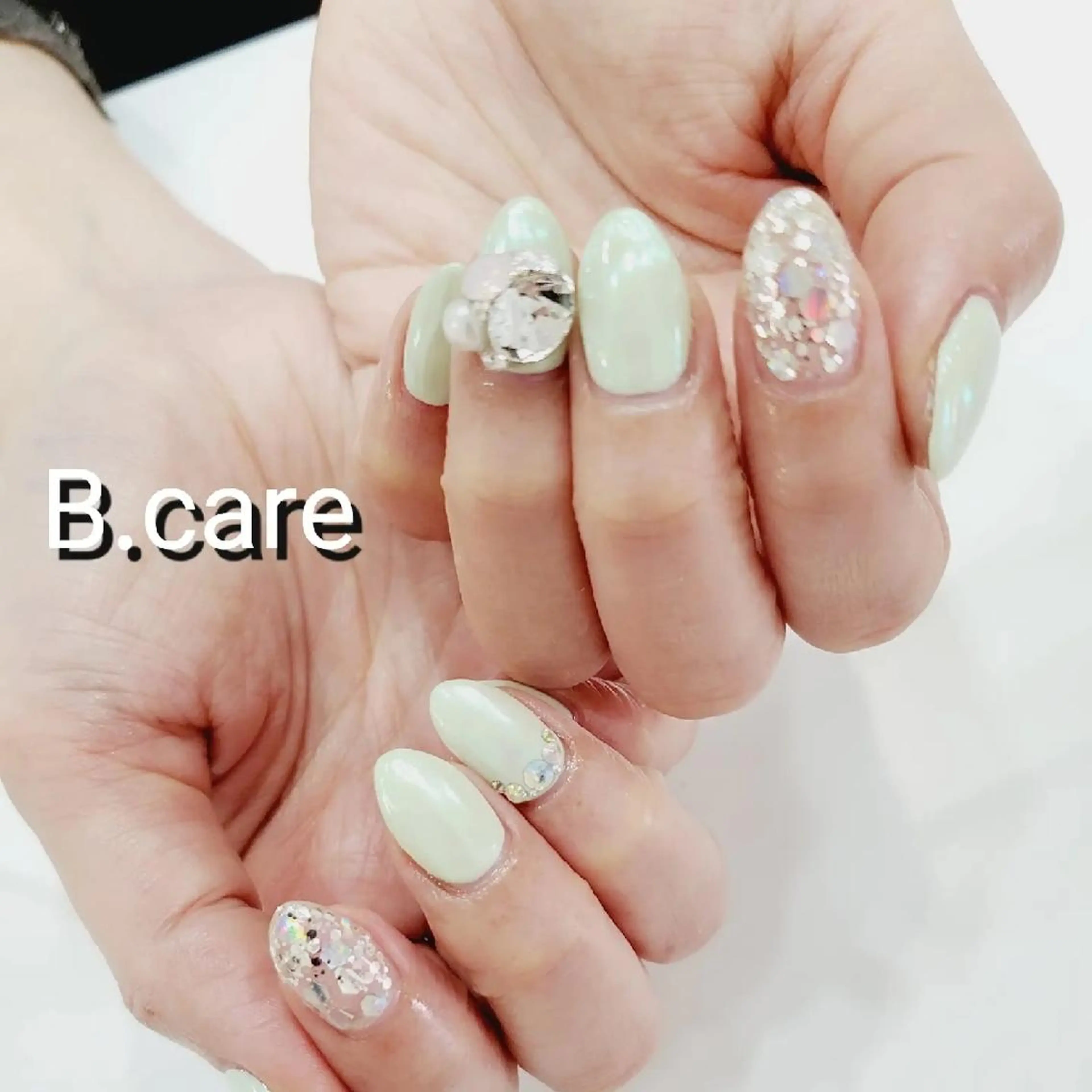 ネイル 春ネイル ストーンネイル B.care自由ヶ丘所属・早坂  のネイルデザイン