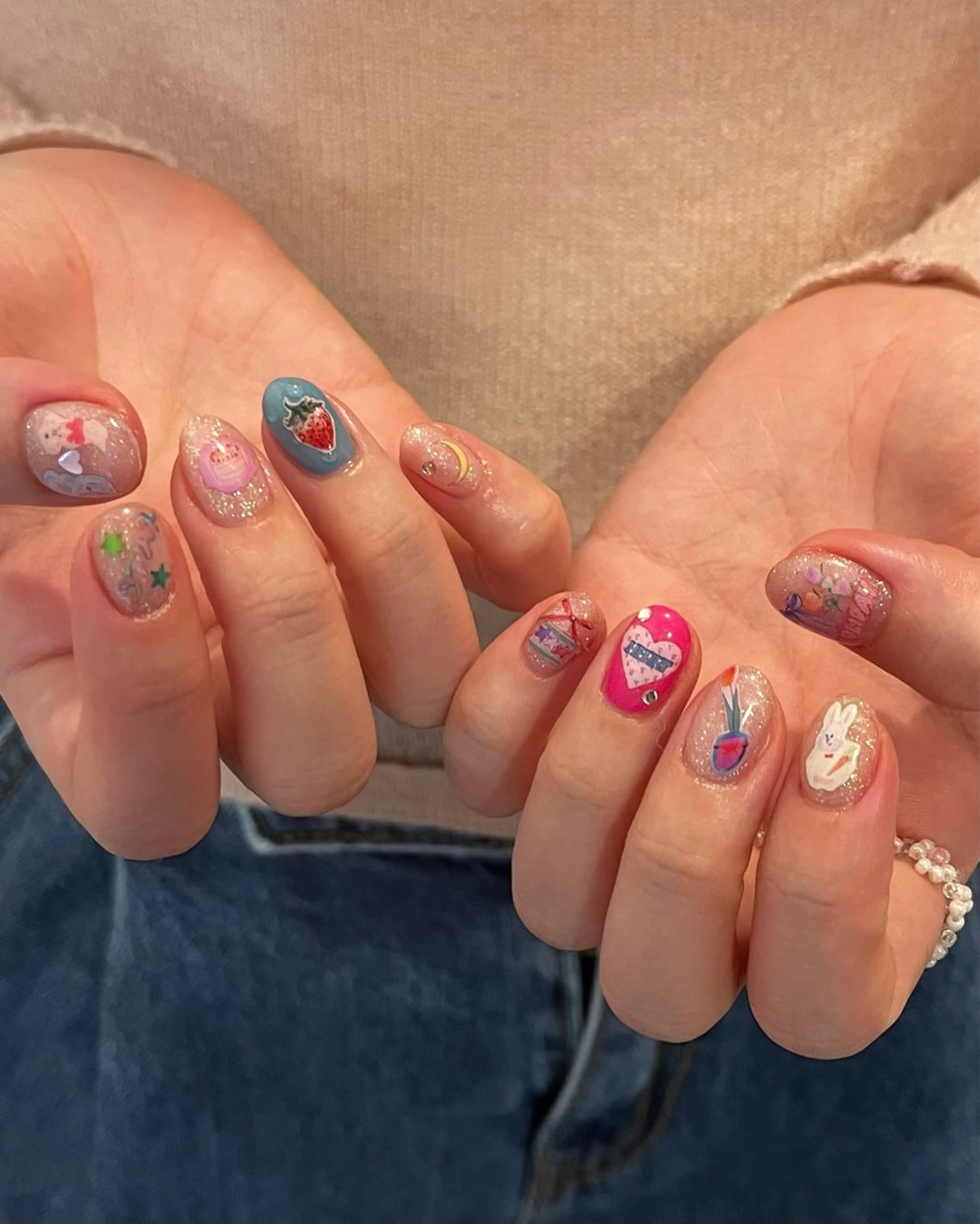 ネイル 文 /個性派ネイルのネイルデザイン