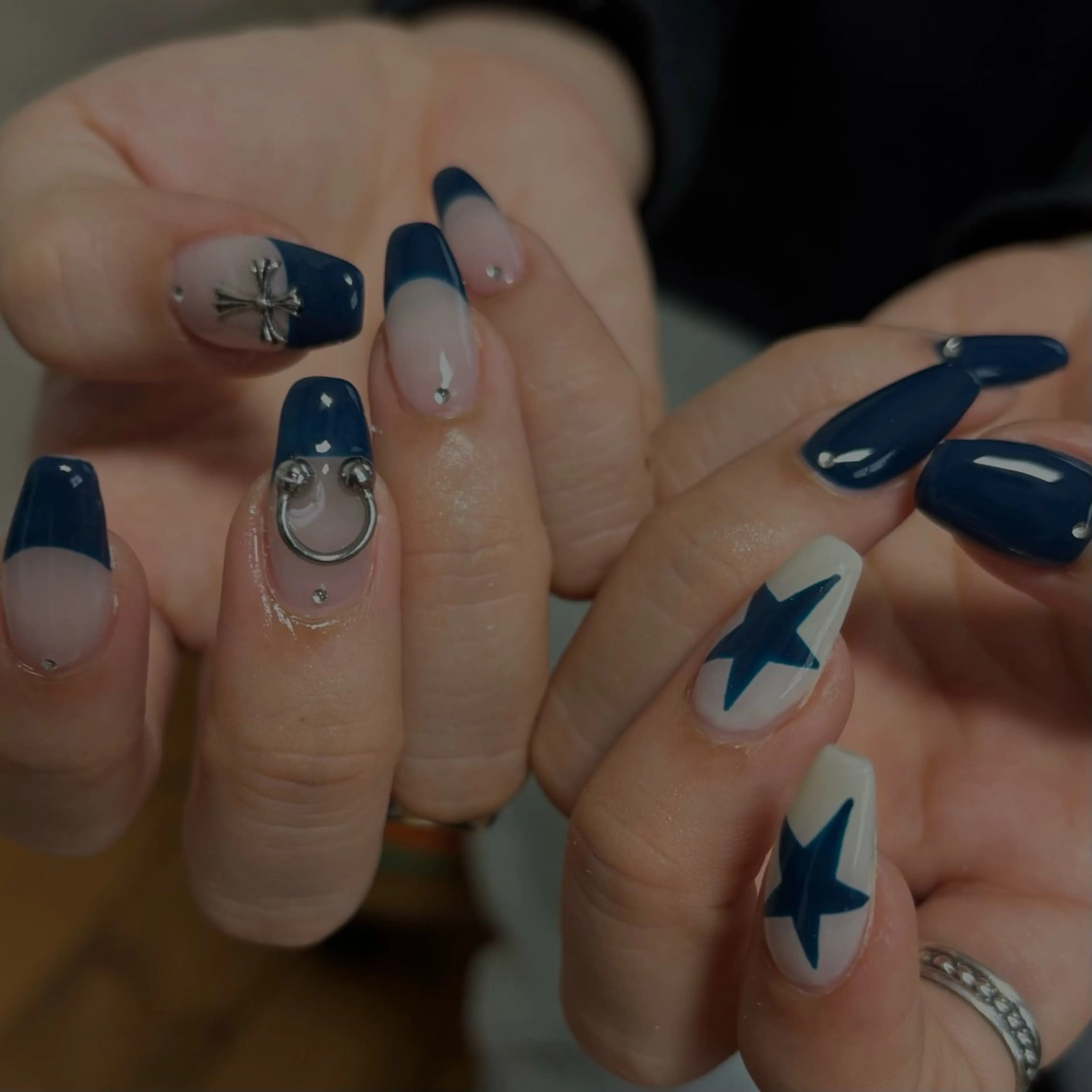 ネイル ハンドネイル 爪塗屋 さんのネイルデザイン