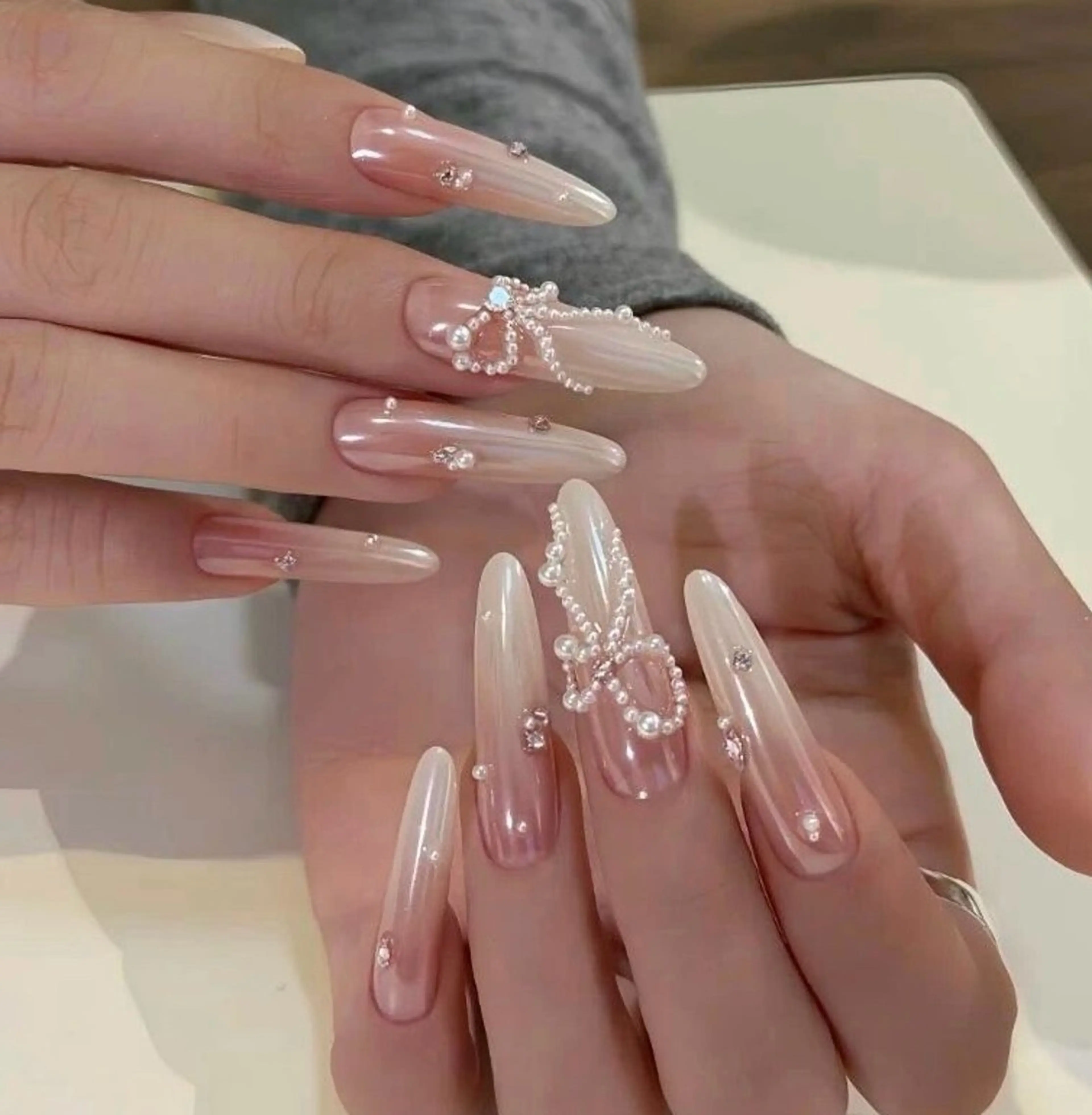 🍒ハンドチップ長さだし👐🏻チップ長さだし➕ベイビーブーマー/マグネットフレンチ「ベース色あり」新規ジェルオフ無料の写真