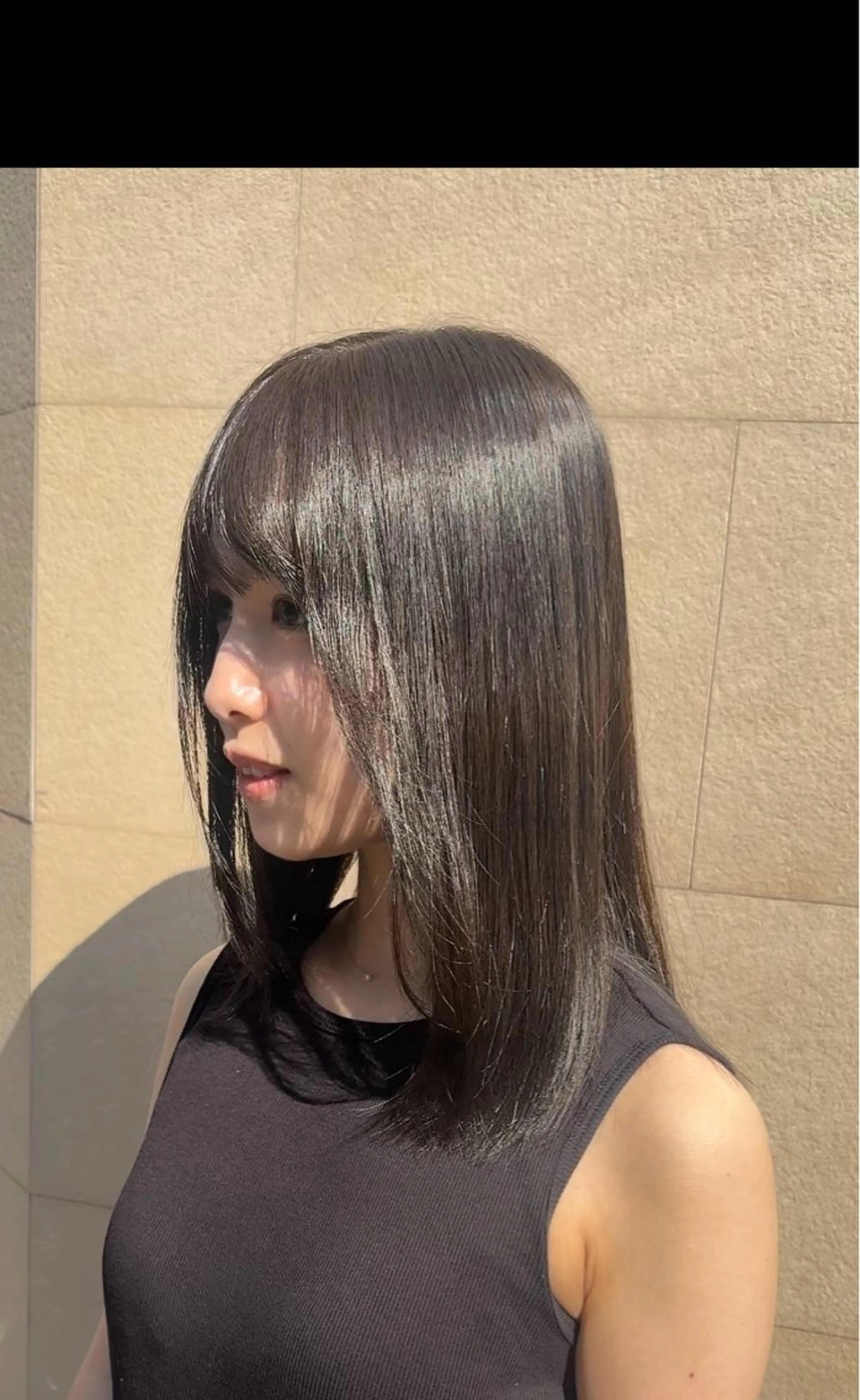 ミディアム カラー ヘアカラー フェザーパーマ🪶 シャドウ/ジュンエイのヘアスタイル