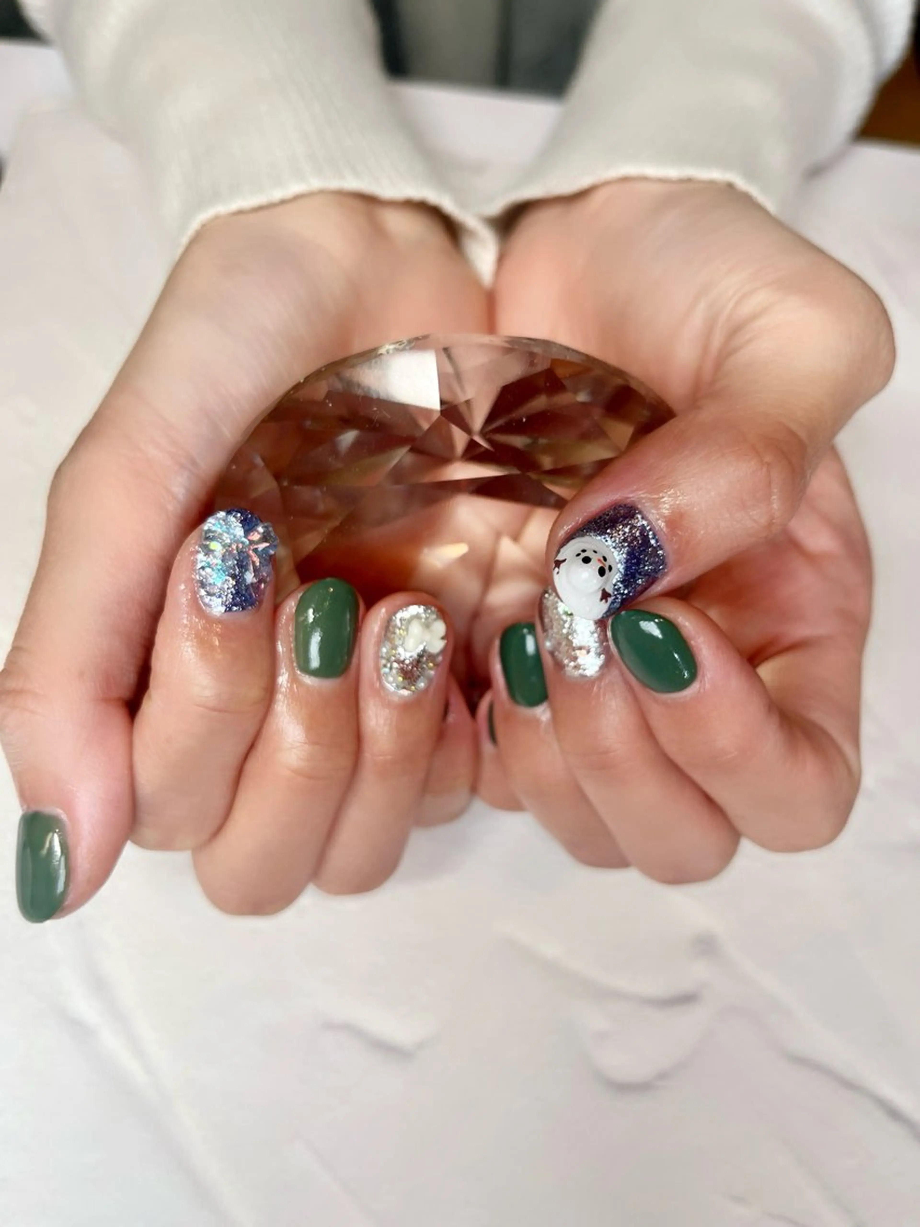 ネイル ハンドネイル li___nail 31のネイルデザイン