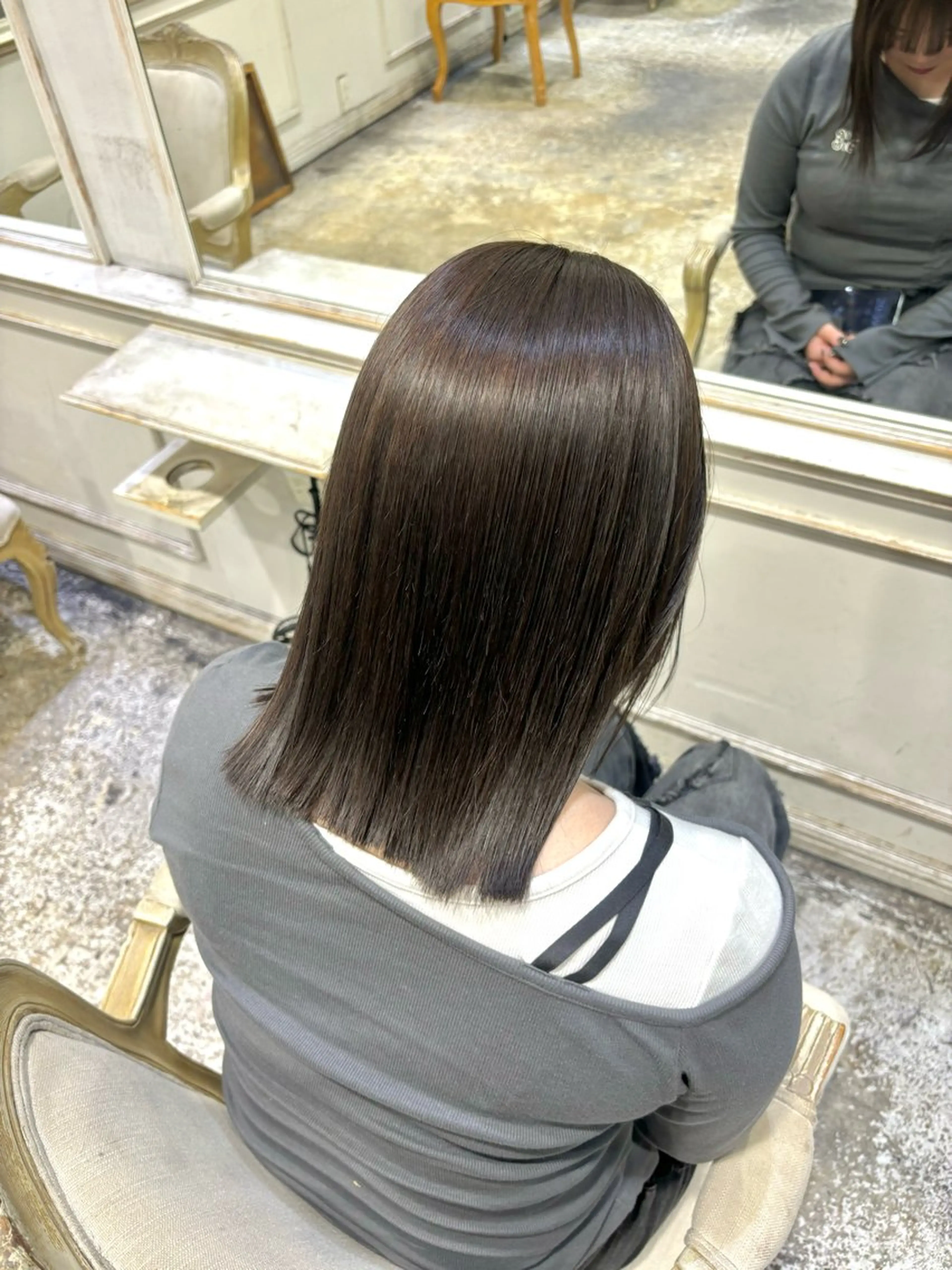 カラー ヘアカラー トリートメント 柔らかブリーチ 🤎YUKAのヘアスタイル