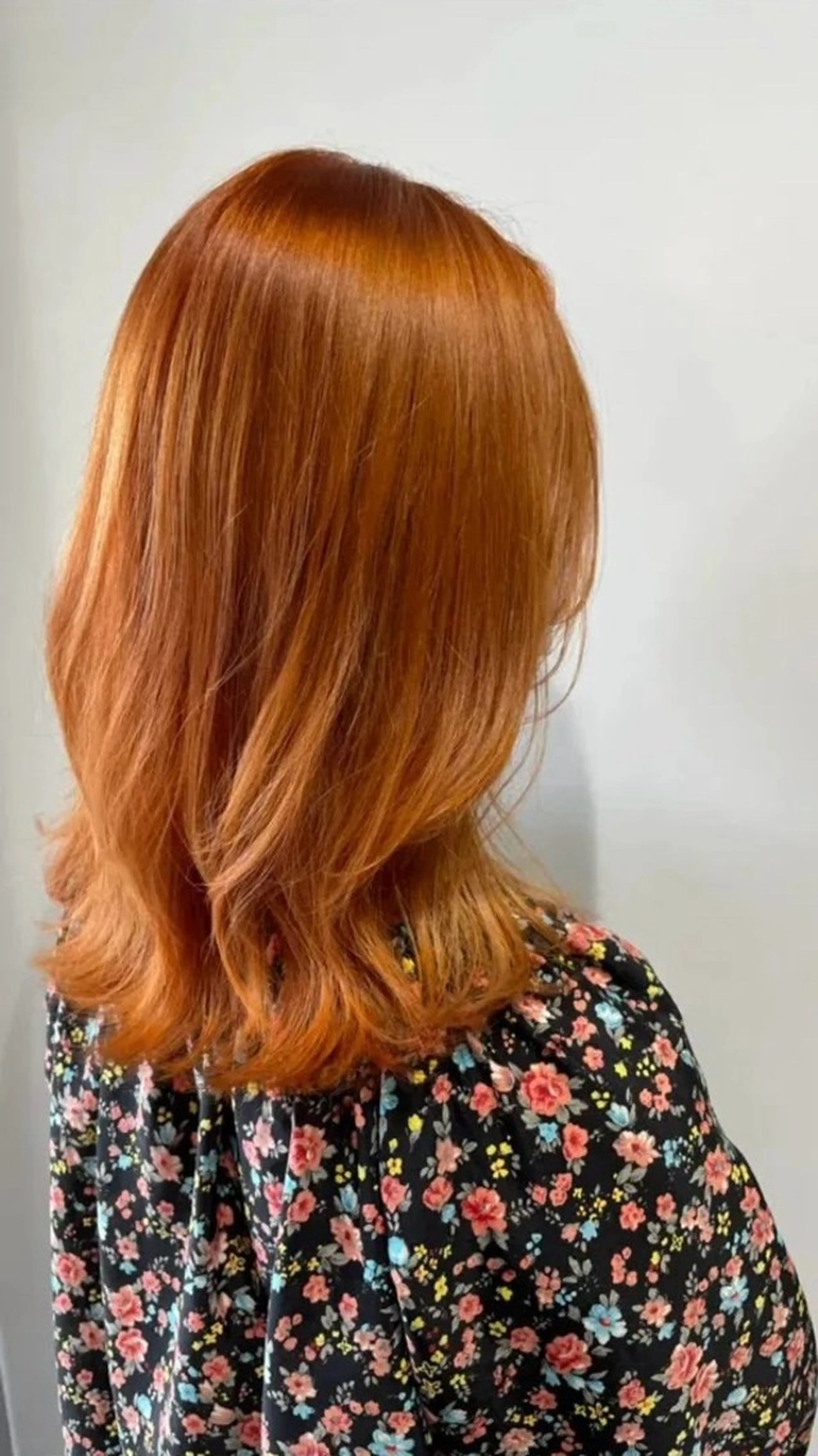 ミディアム カラー オレンジ 【抜け感ヘア🌿】 natuna.のヘアスタイル