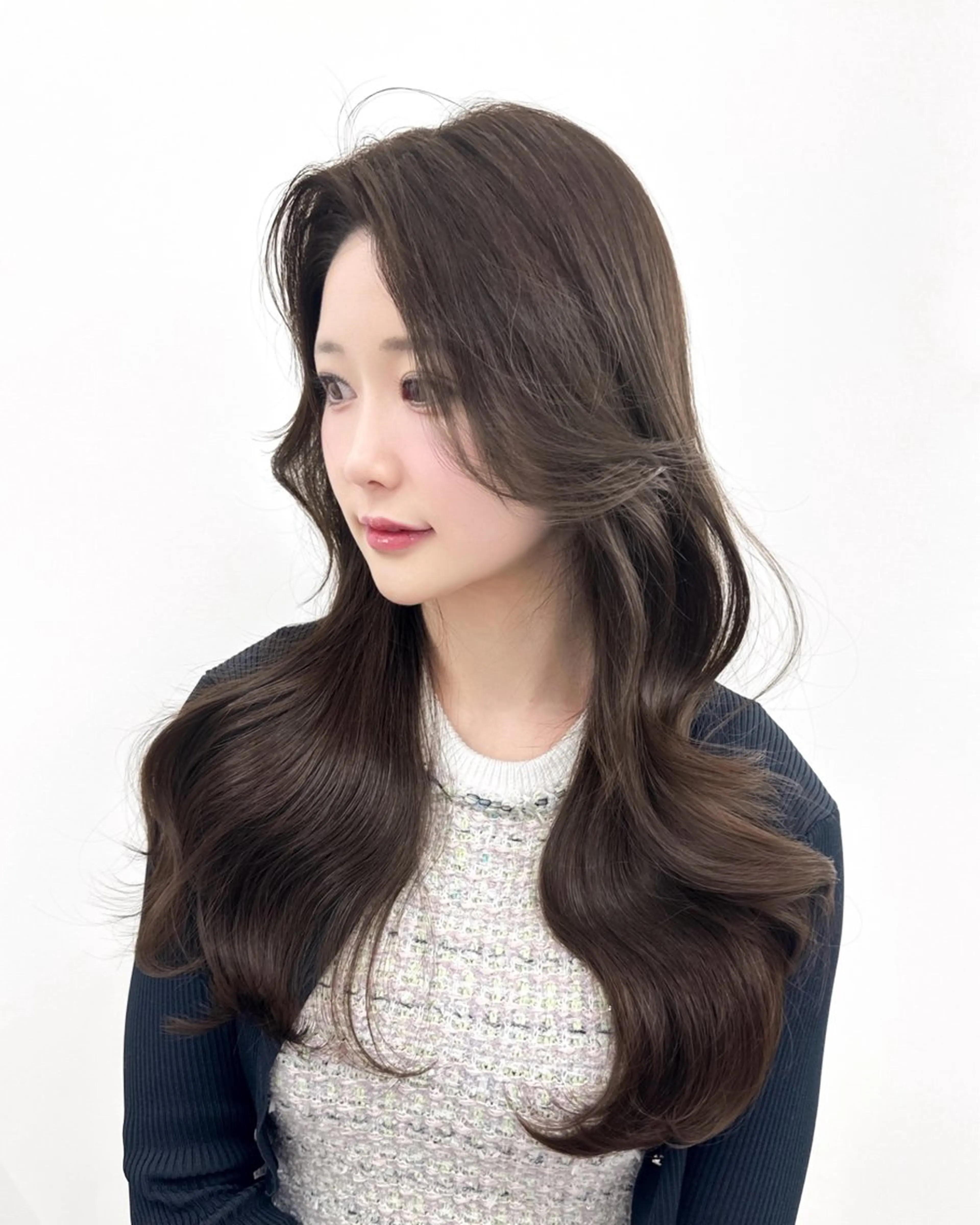 セミロング カラー 韓国風ヘア レイヤーカット カット ヘアカラー トリートメント 顔周り特化/韓国ヘア /レイヤー/吉野幸大のヘアスタイル