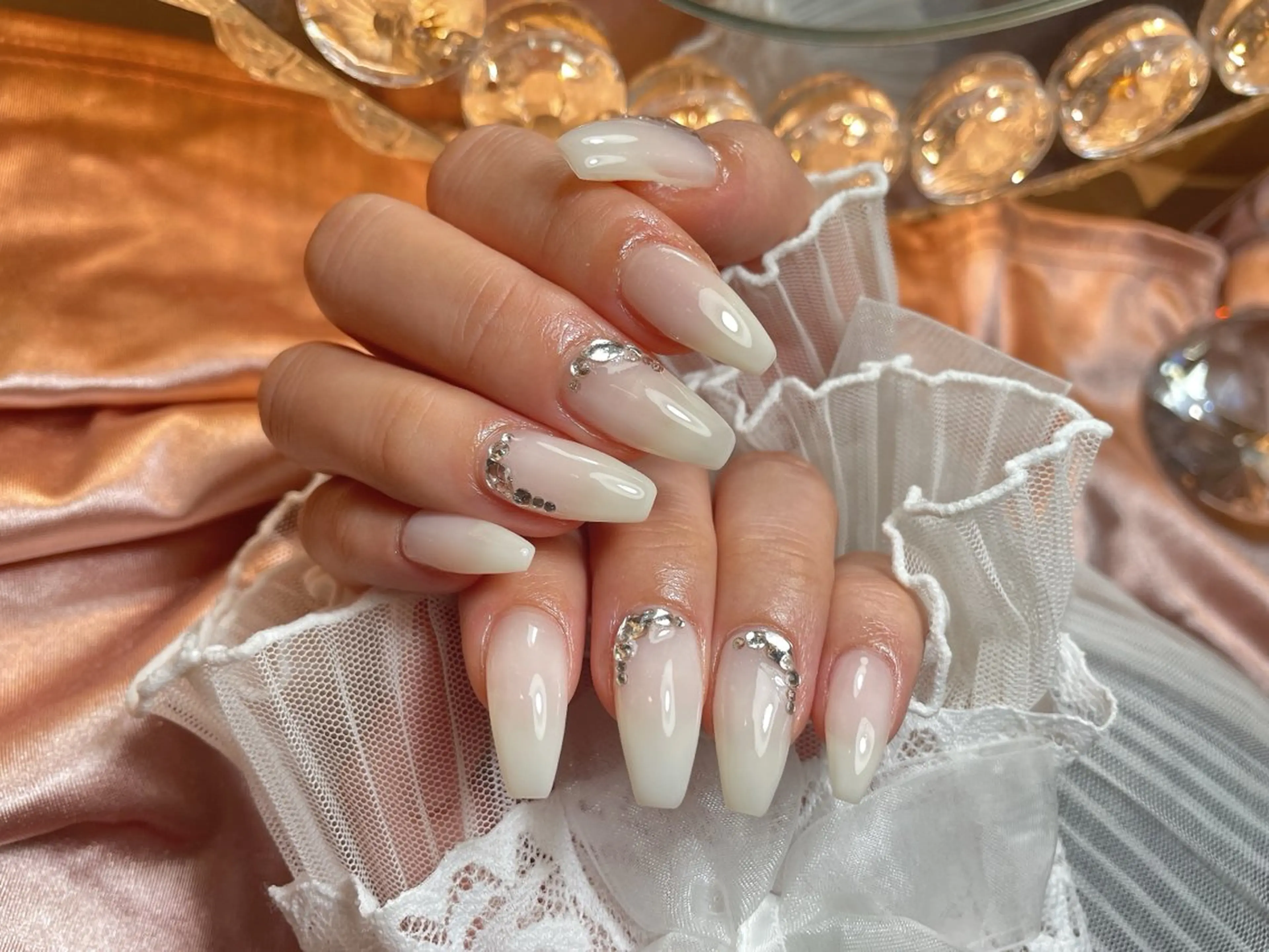 ネイル 23時まで❤︎韓国、 ワンホンネイルのネイルデザイン