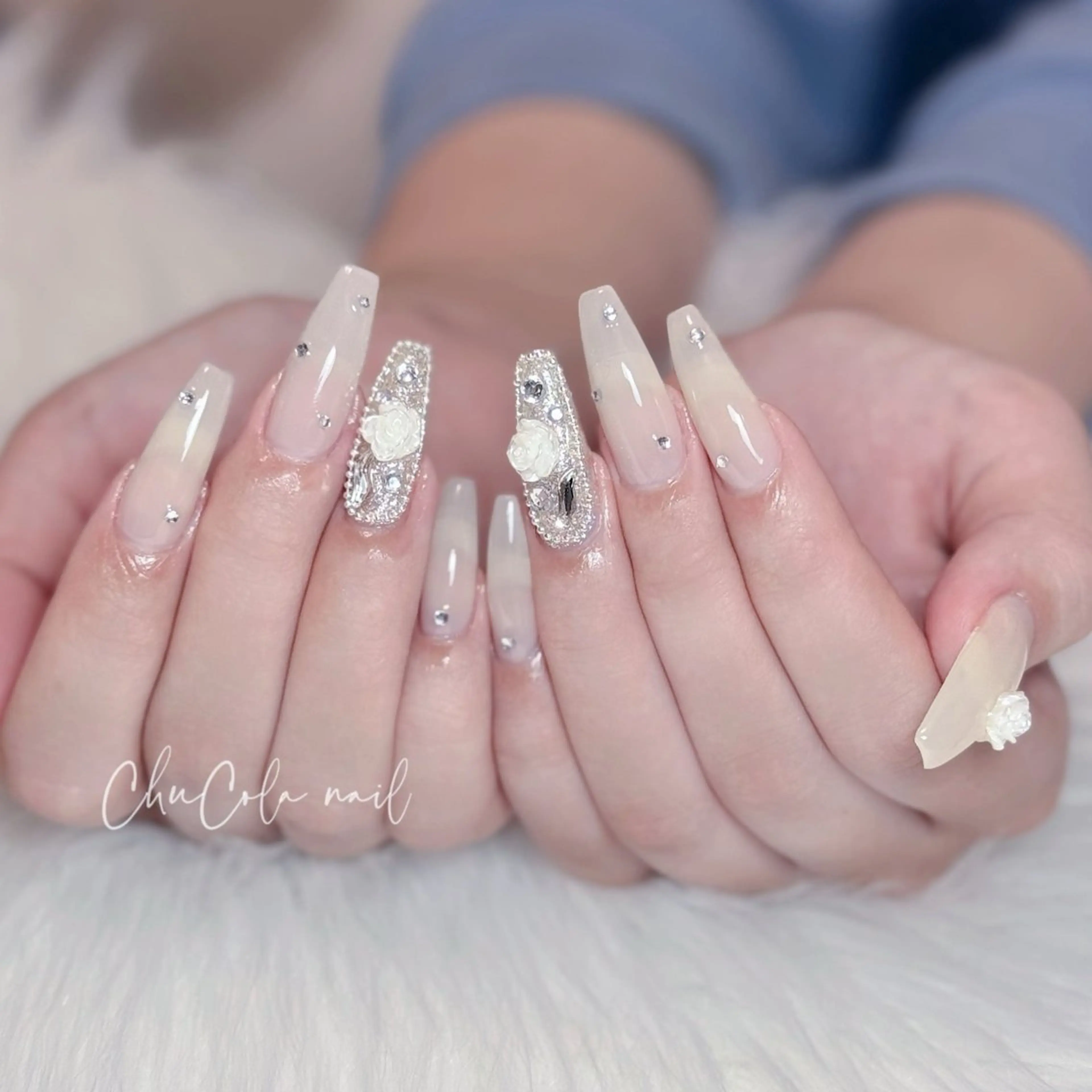 ネイル ワンホンネイル nailsalon ChuColaのネイルデザイン