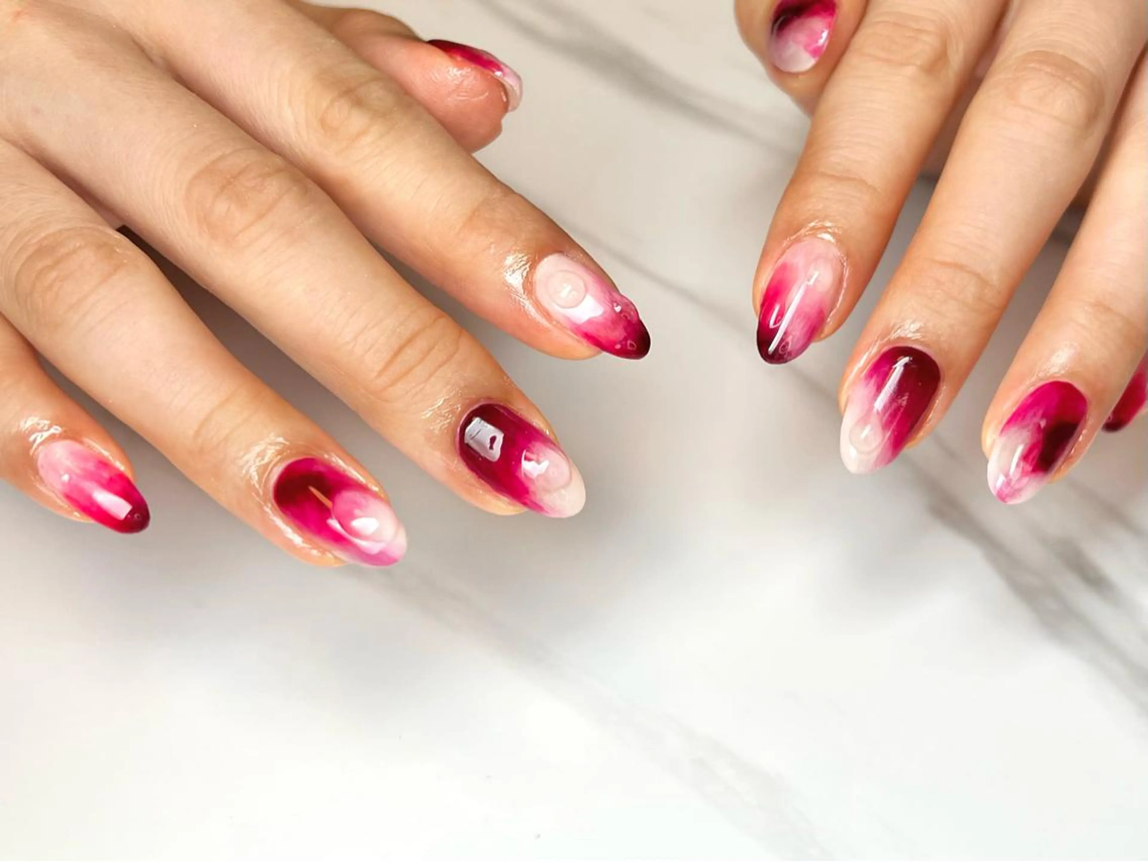 ミディアム ネイリスト シンのネイルデザイン