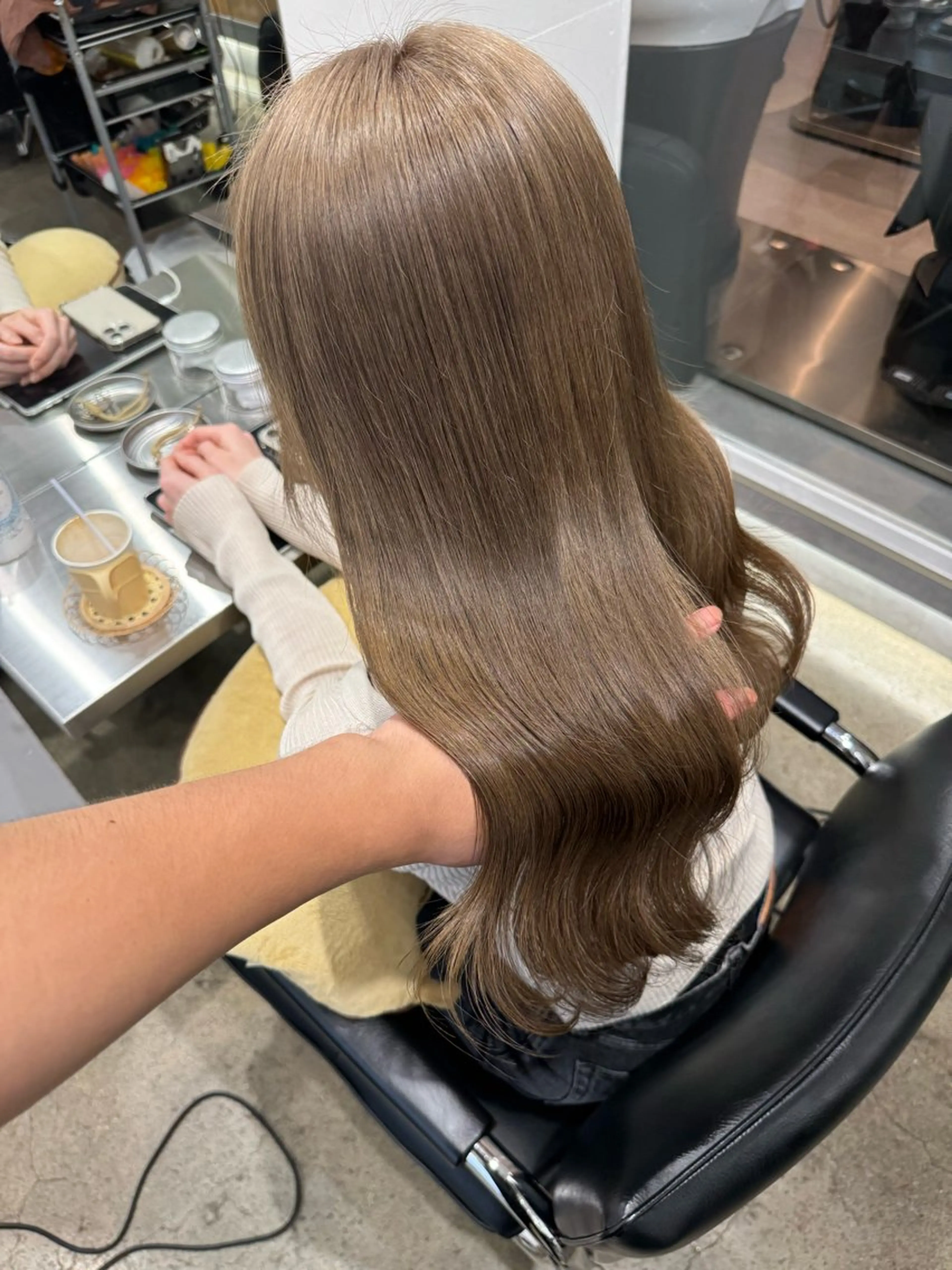 透明感アディクシーイルミナカラー＋最高級Aujua/TOKIO4STEPトリートメントの写真