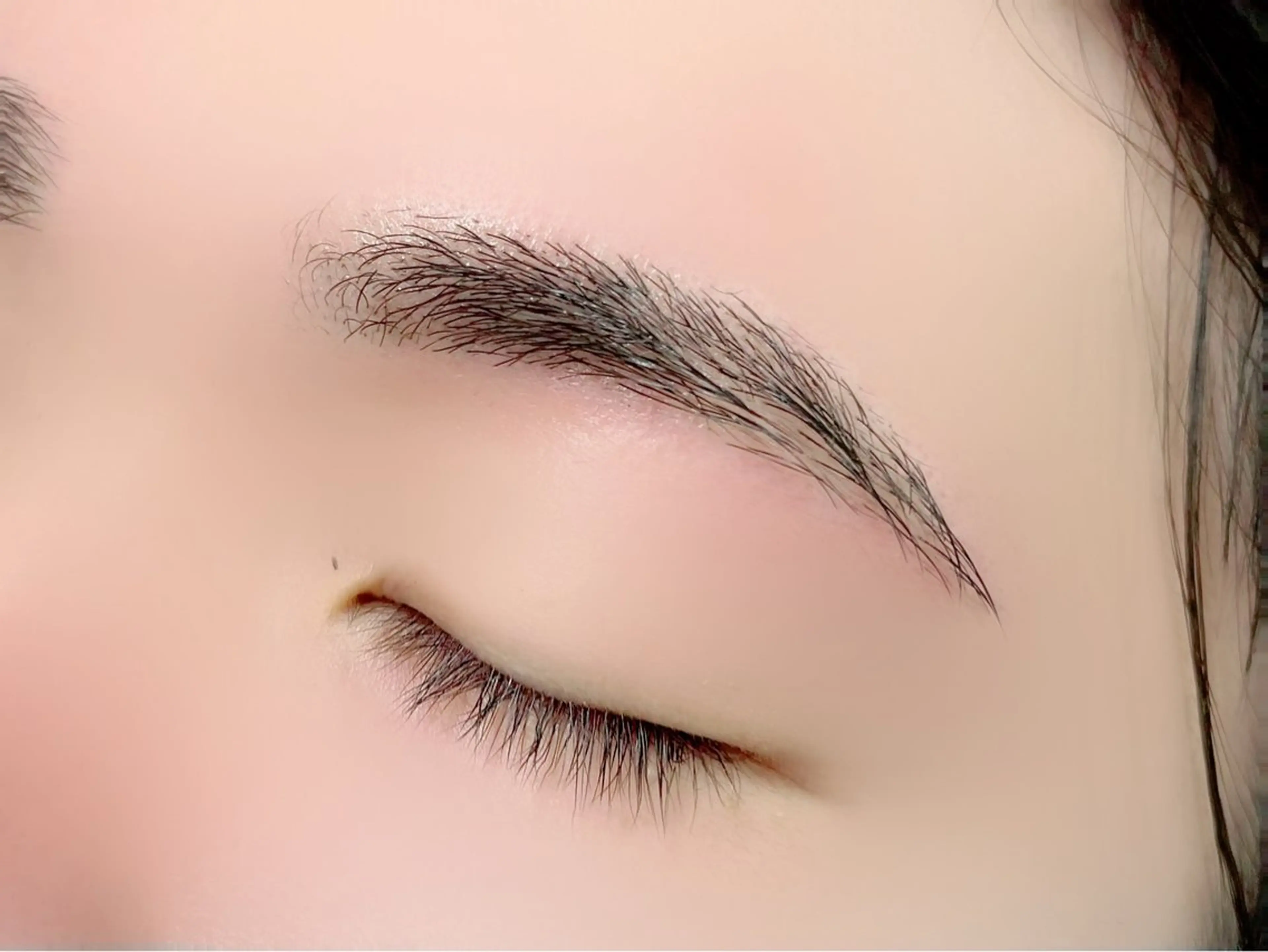 アイブロウ Cheri所属・きし かりんの眉毛・アイブロウイメージ