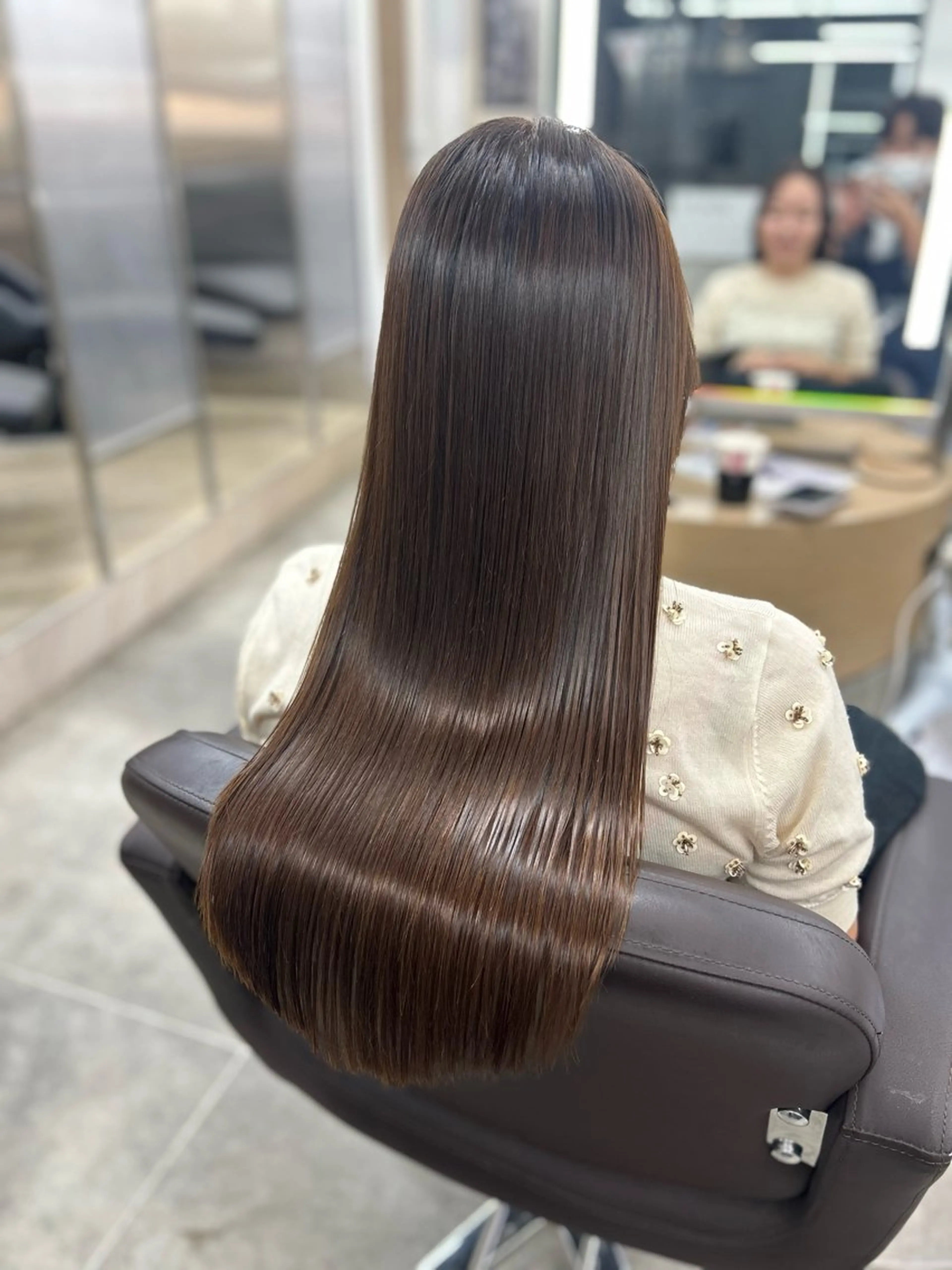 ☘️【髪質改善💫美髪縮毛矯正は💁♀️】♪美髪矯正☘️+カット+トリートメント💇♀️の写真