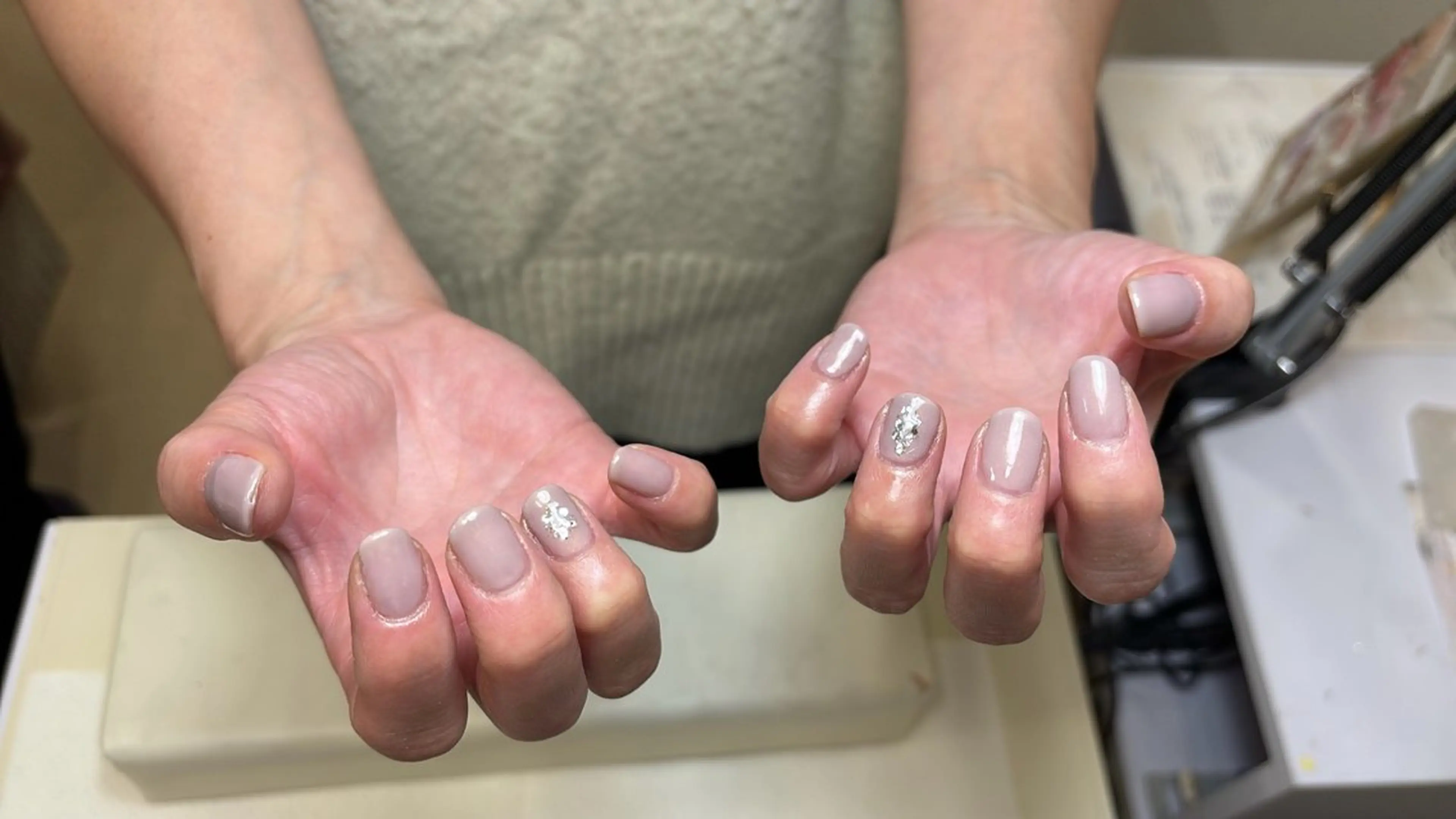 ネイル ネイルサロンエーナイン西友西町点所属・大館 萌香のネイルデザイン