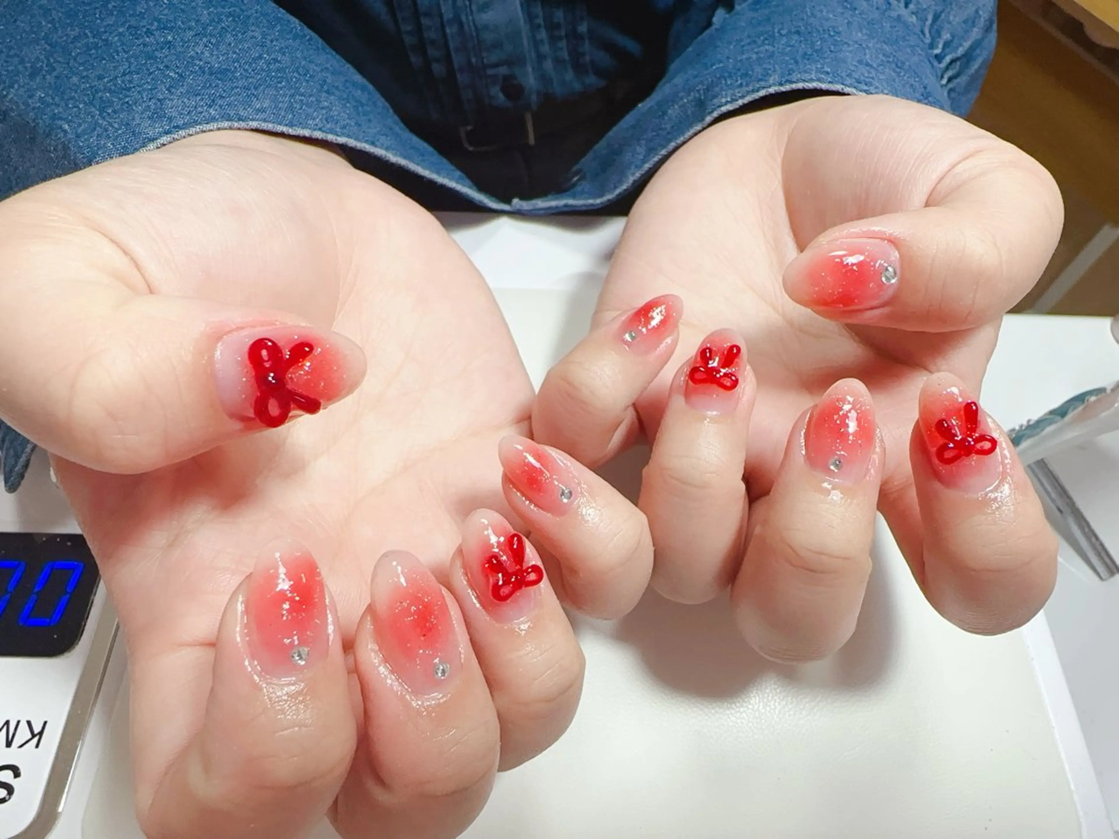 ネイル ハンドネイル NAIL CIRCLESのネイルデザイン