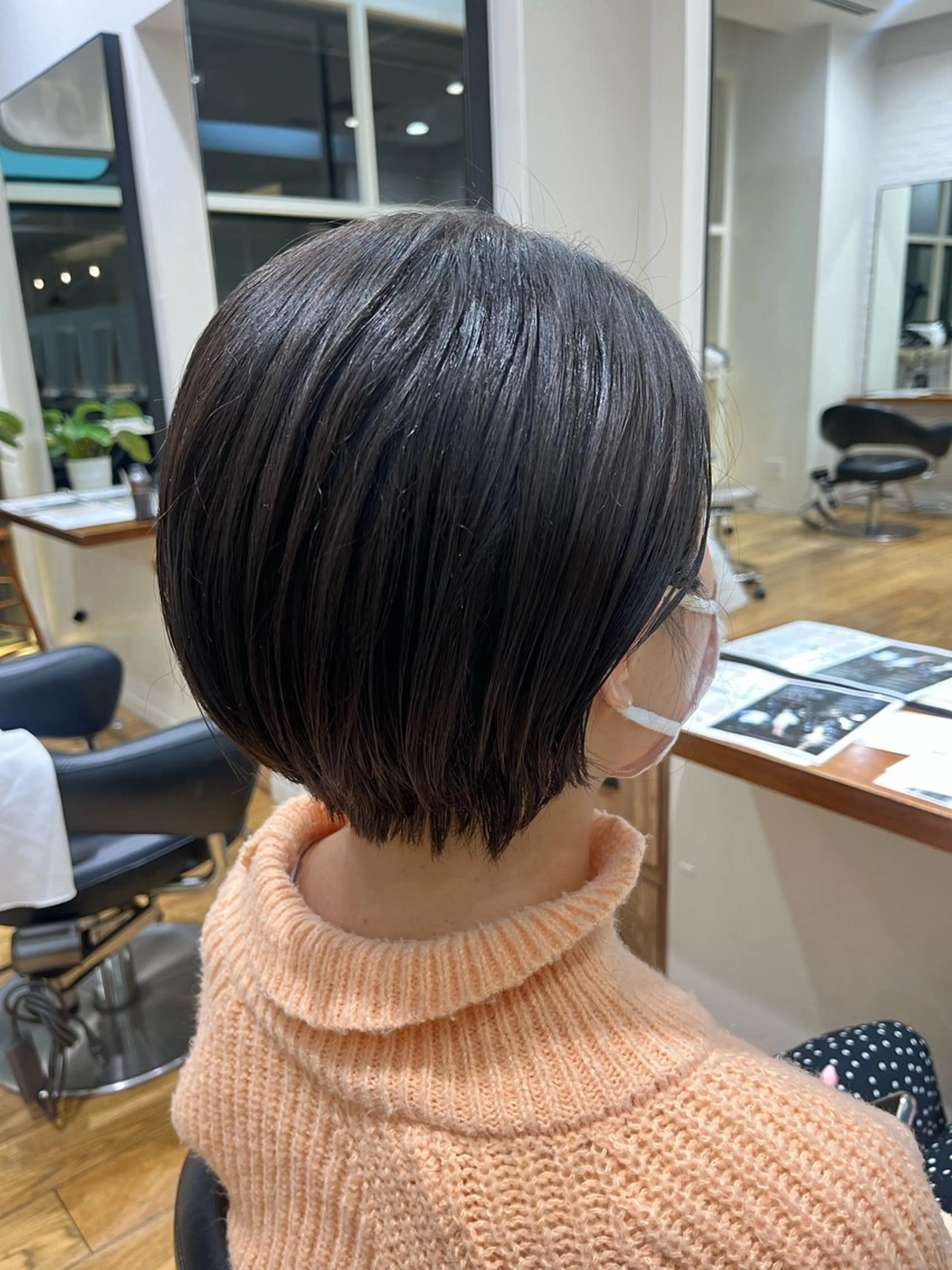 ショート コテ巻き風パーマ🫧 麻尋のヘアスタイル