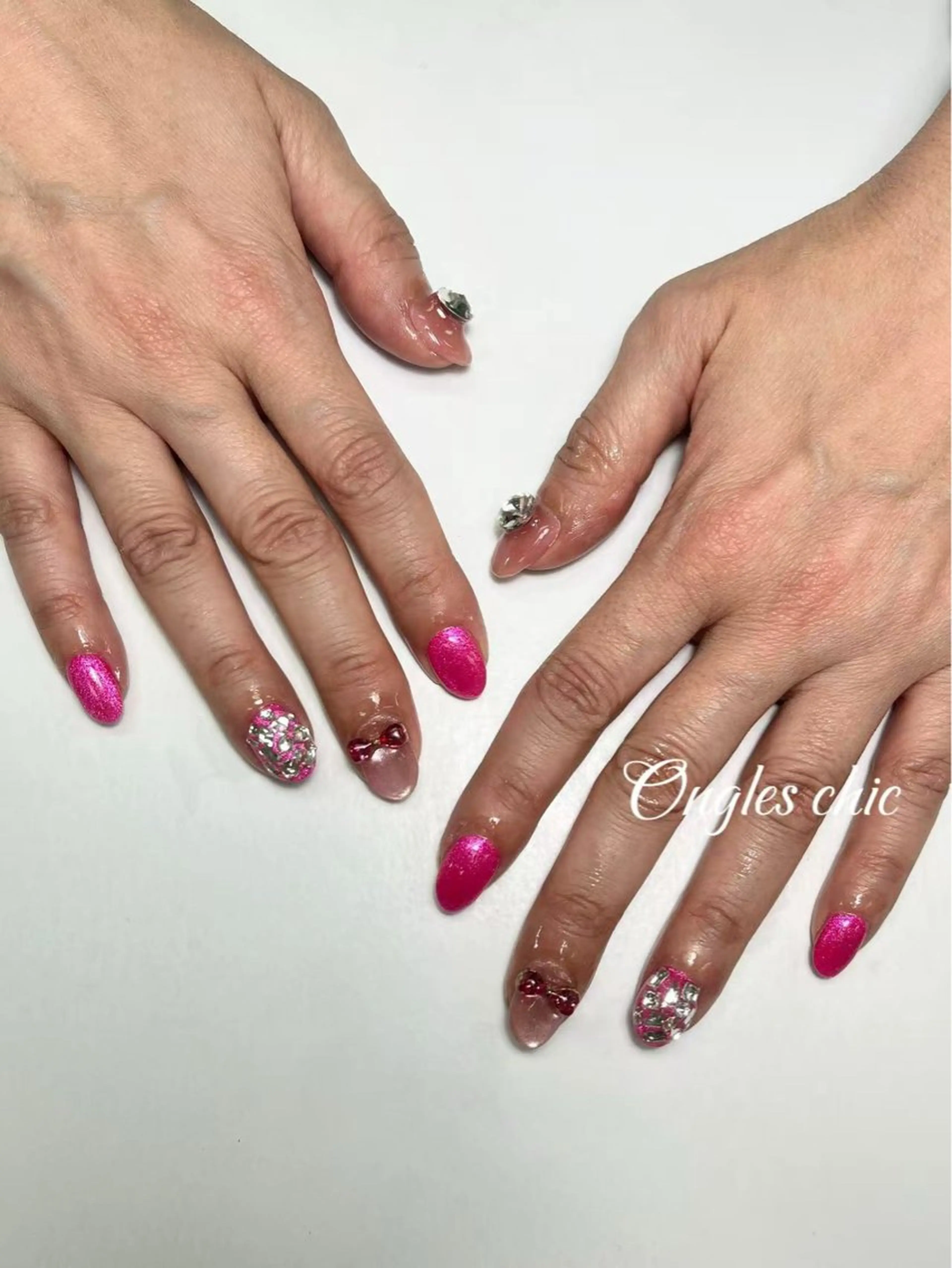 ネイル ハンドネイル ongles chicのネイルデザイン