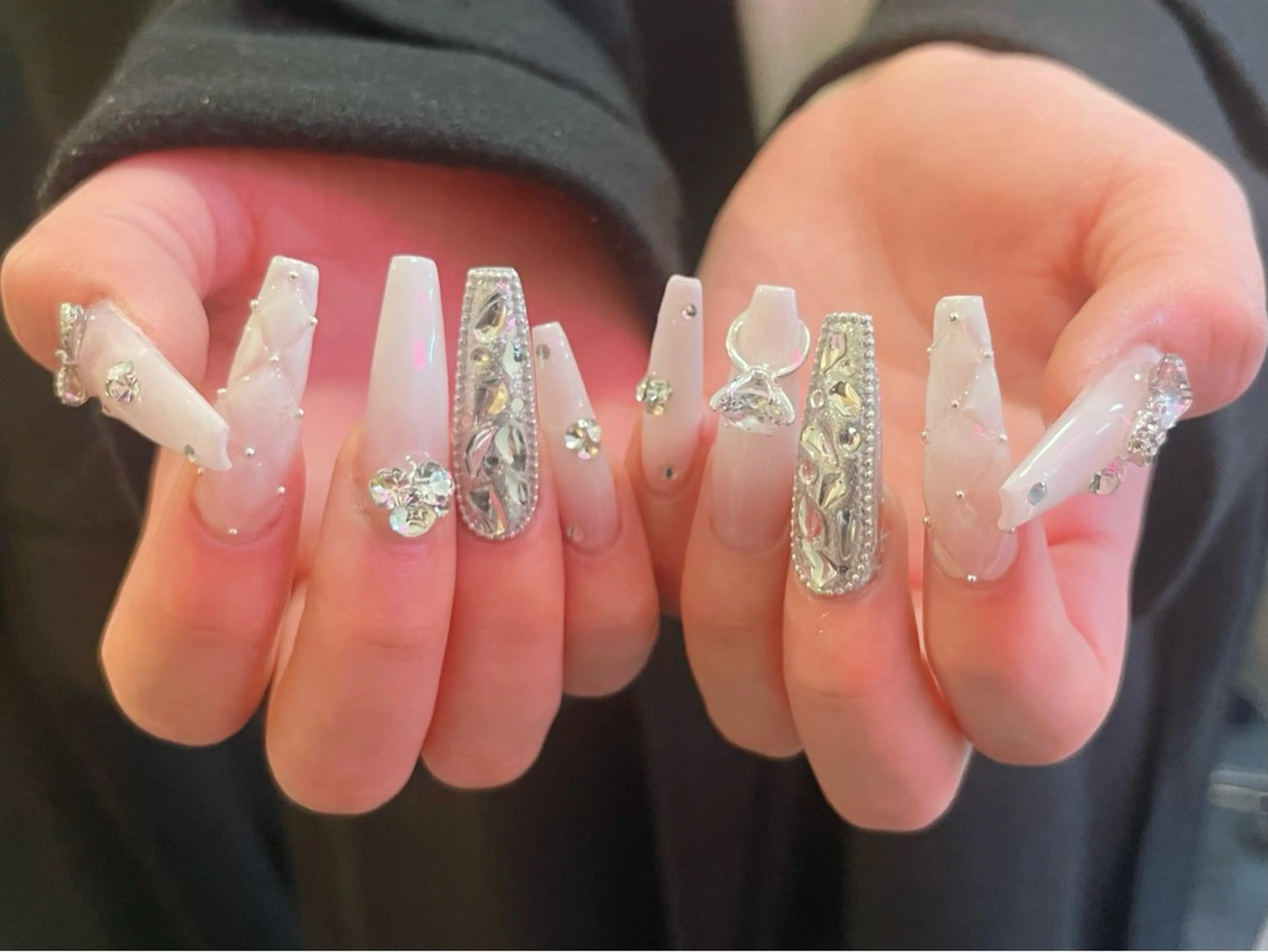 ネイル オーロラネイル 長さ出し フットネイル フレンチネイル ジェルネイル Belle Nail Salonのネイルデザイン