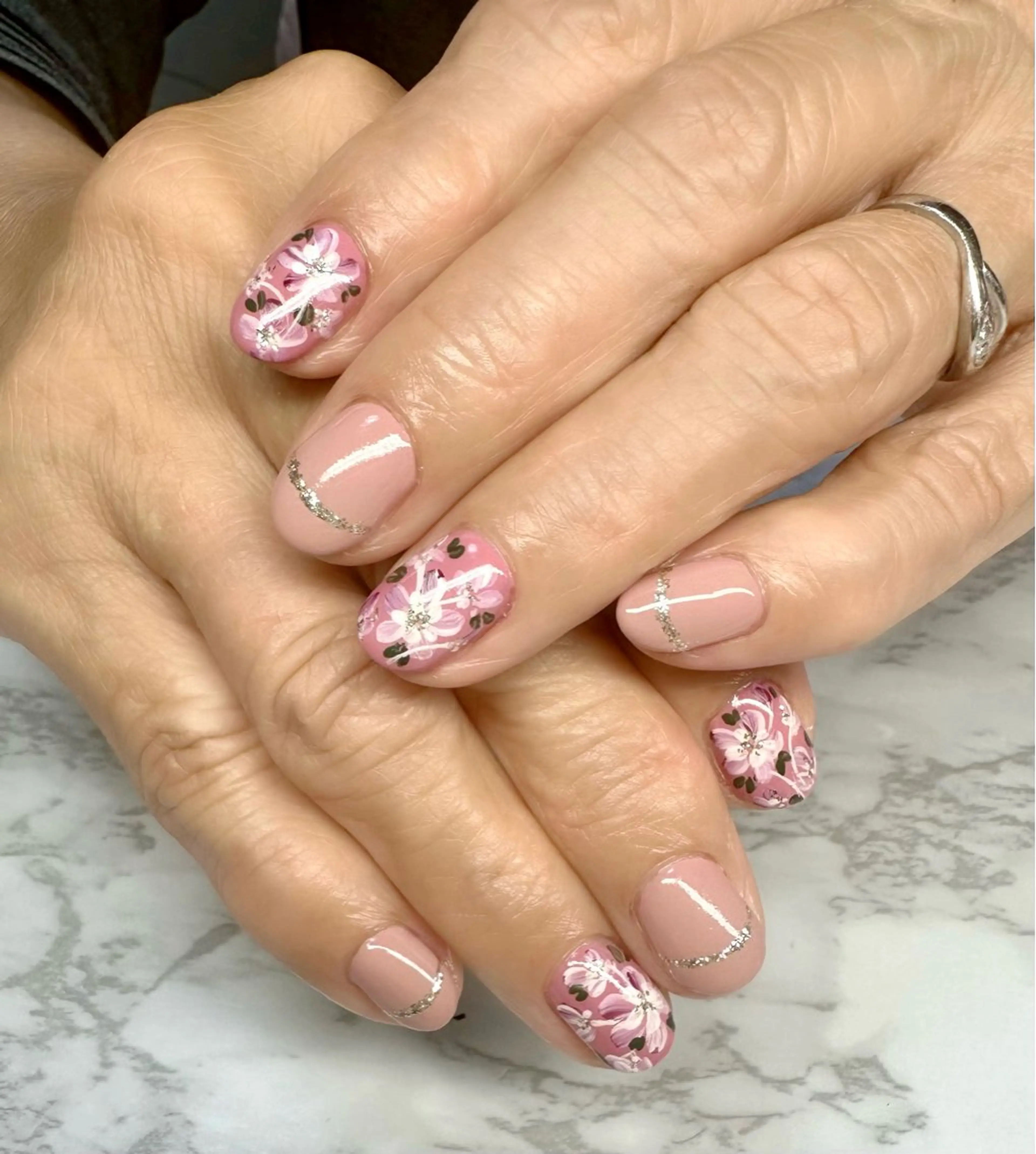 ネイル アートネイル ミラーネイル ニュアンスネイル M.N_ nailのネイルデザイン