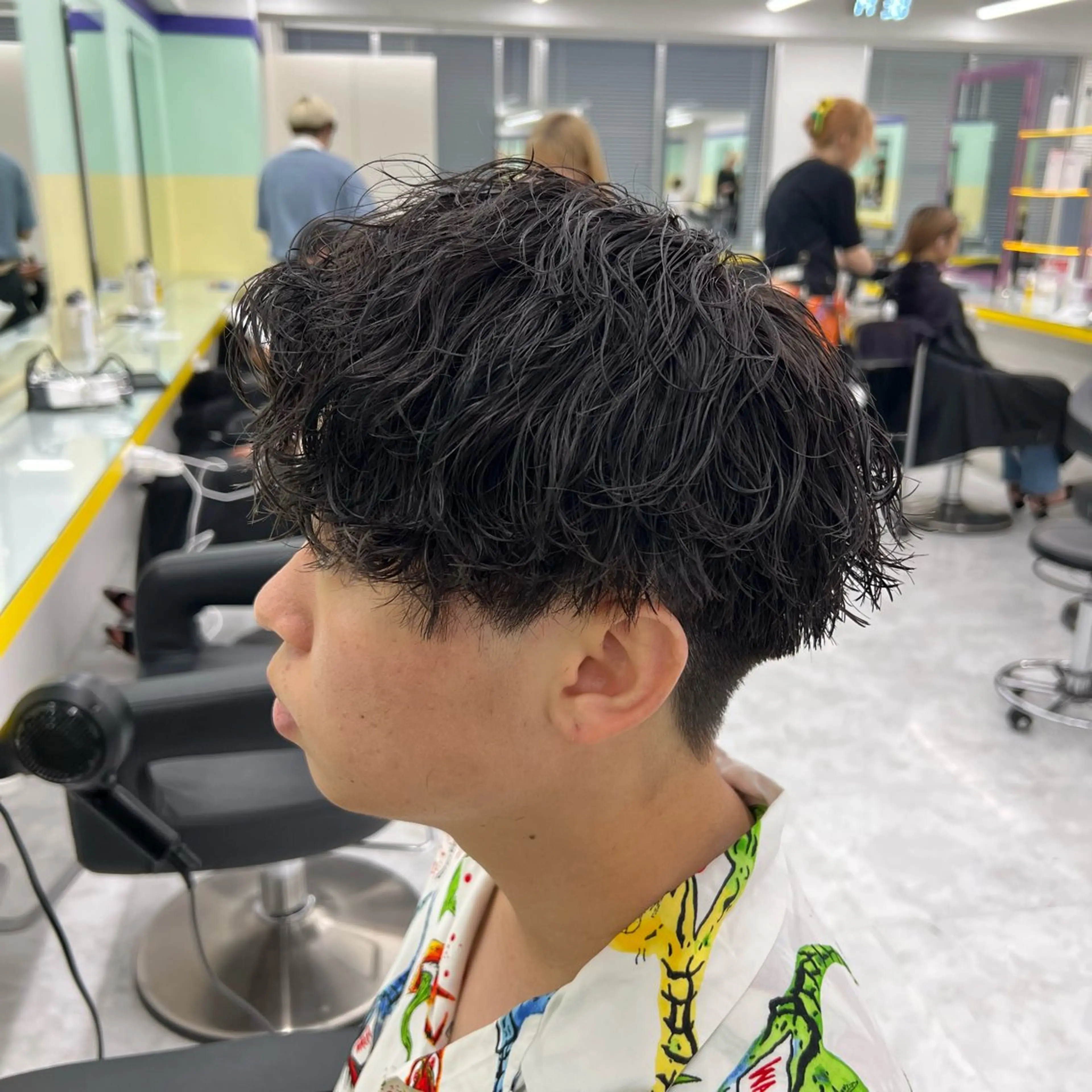 ショート カラー パーマ ヘアアレンジ メンズ キッズ メンズパーマ 波巻きパーマ 🔷横浜1のパーマ 職人🔷将太郎のヘアスタイル