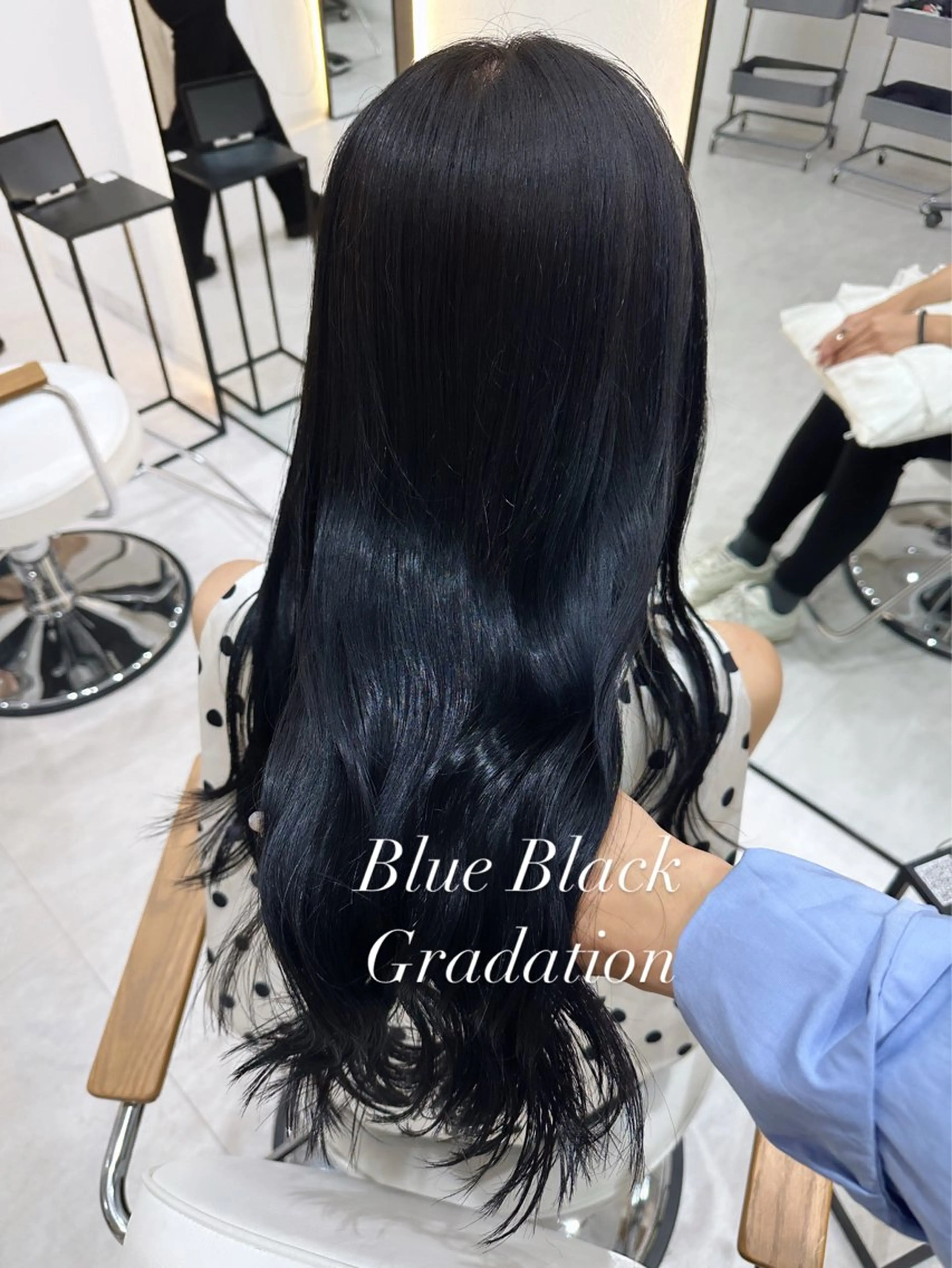 ロング カラー 赤み消し/オリーブ カーキ/福田れんのヘアスタイル