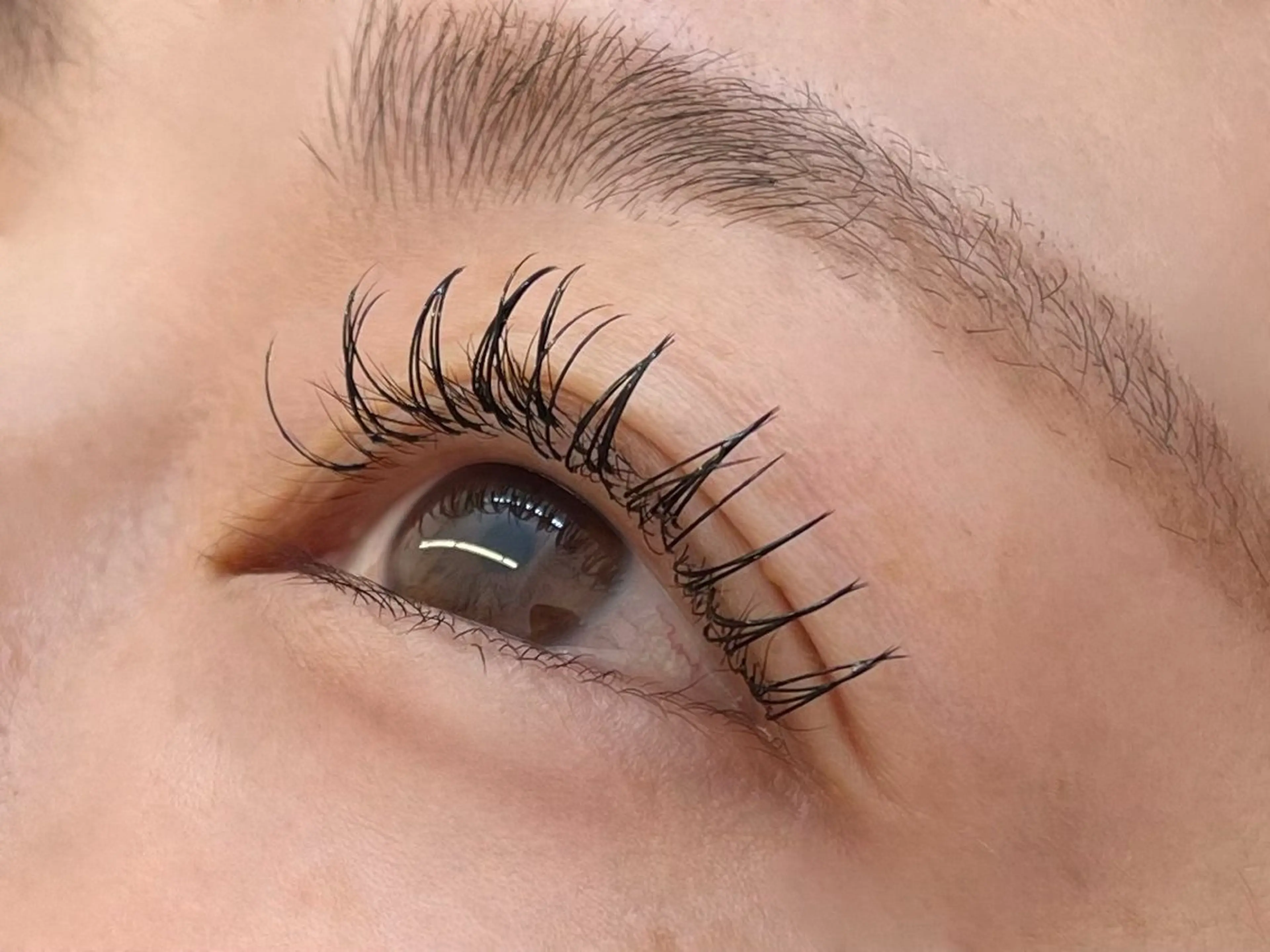 マツエク・マツパ フラットラッシュ Rich to 蒲郡店所属・牧野 心のマツエク・マツパデザイン