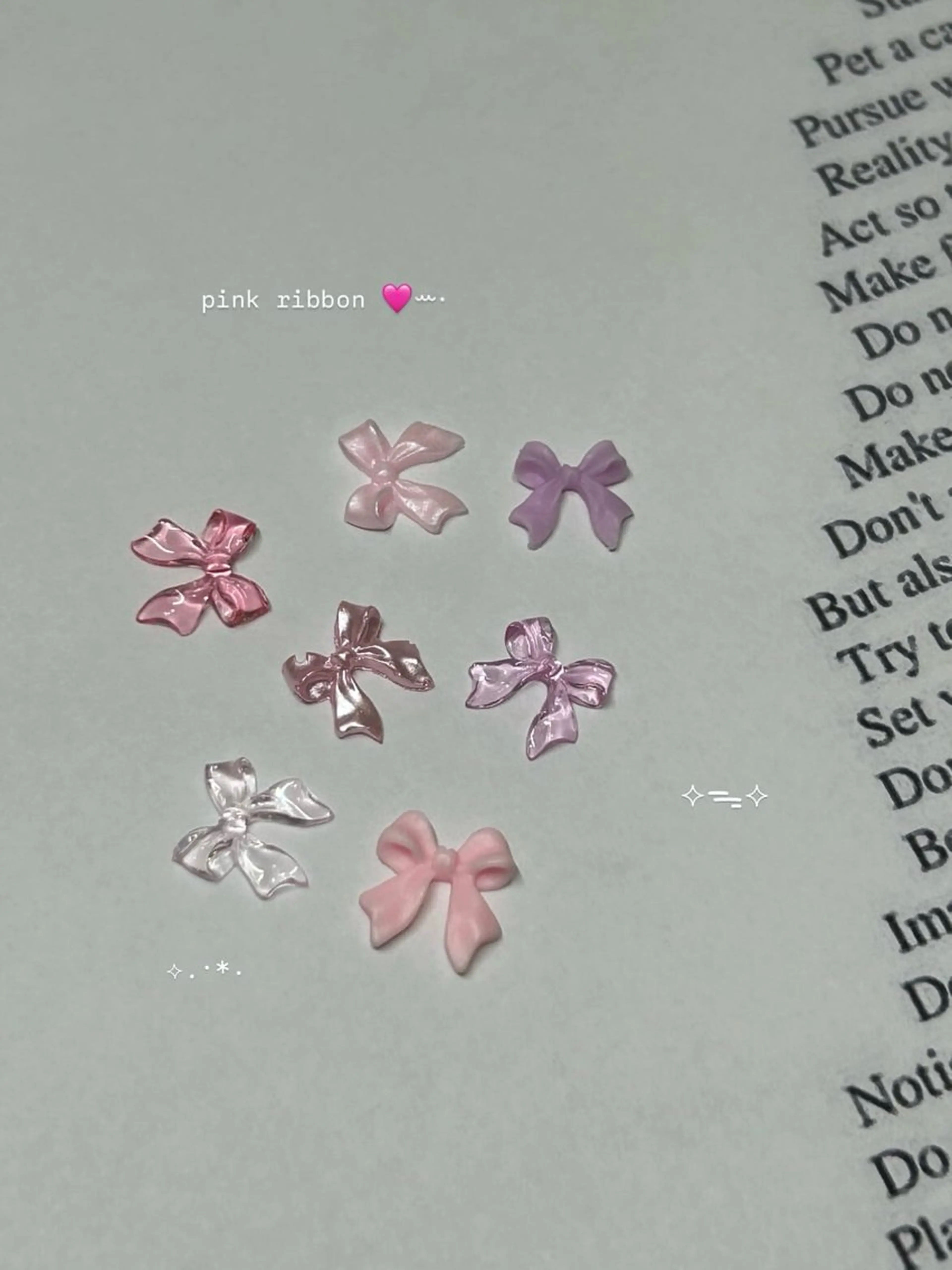 ネイル リボン koyuki.🍓 博多/韓国ネイルのネイルデザイン