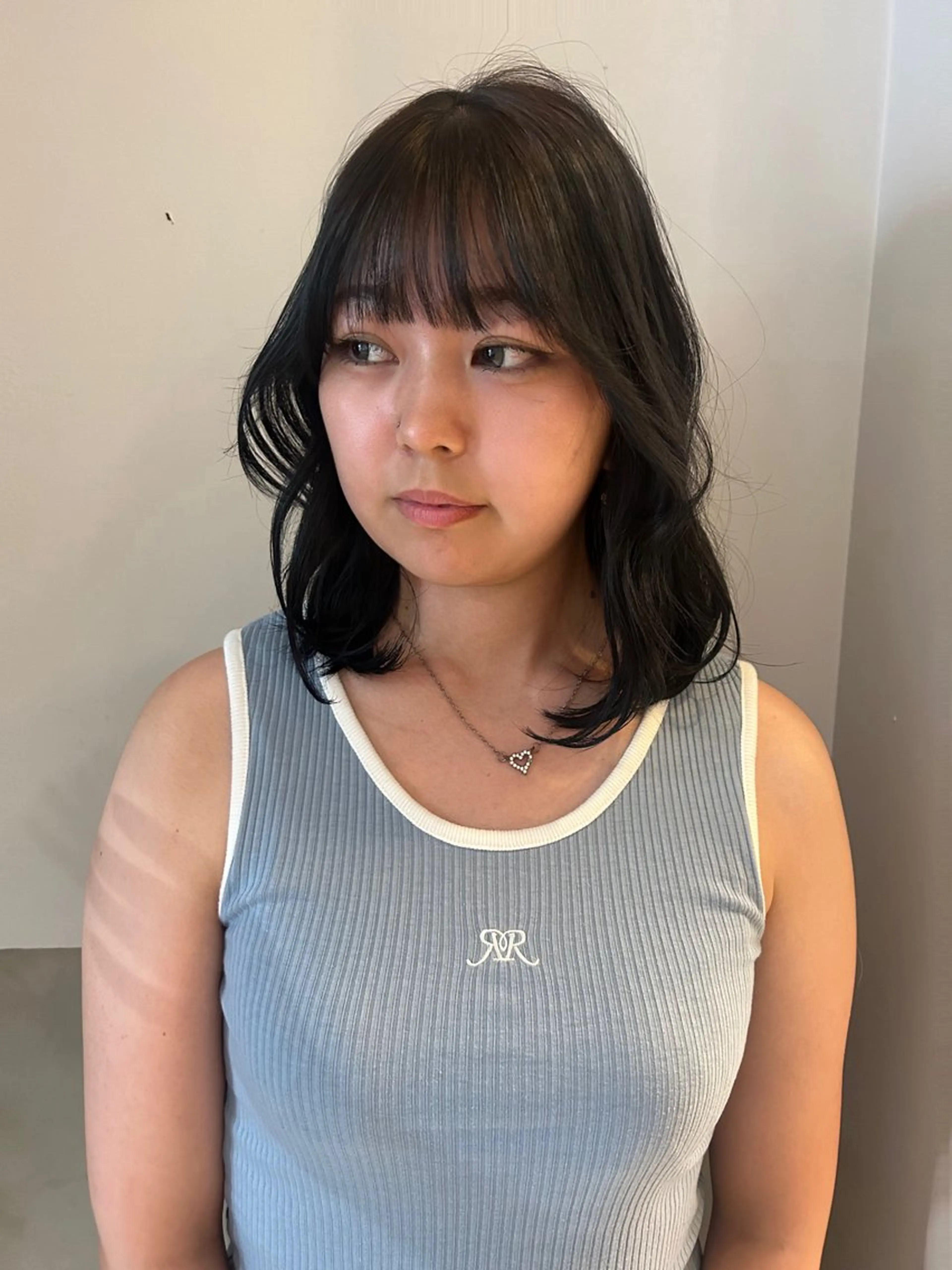 ミディアム カラー 黒髪 ヘアカラー 【 pia 】 とものヘアスタイル