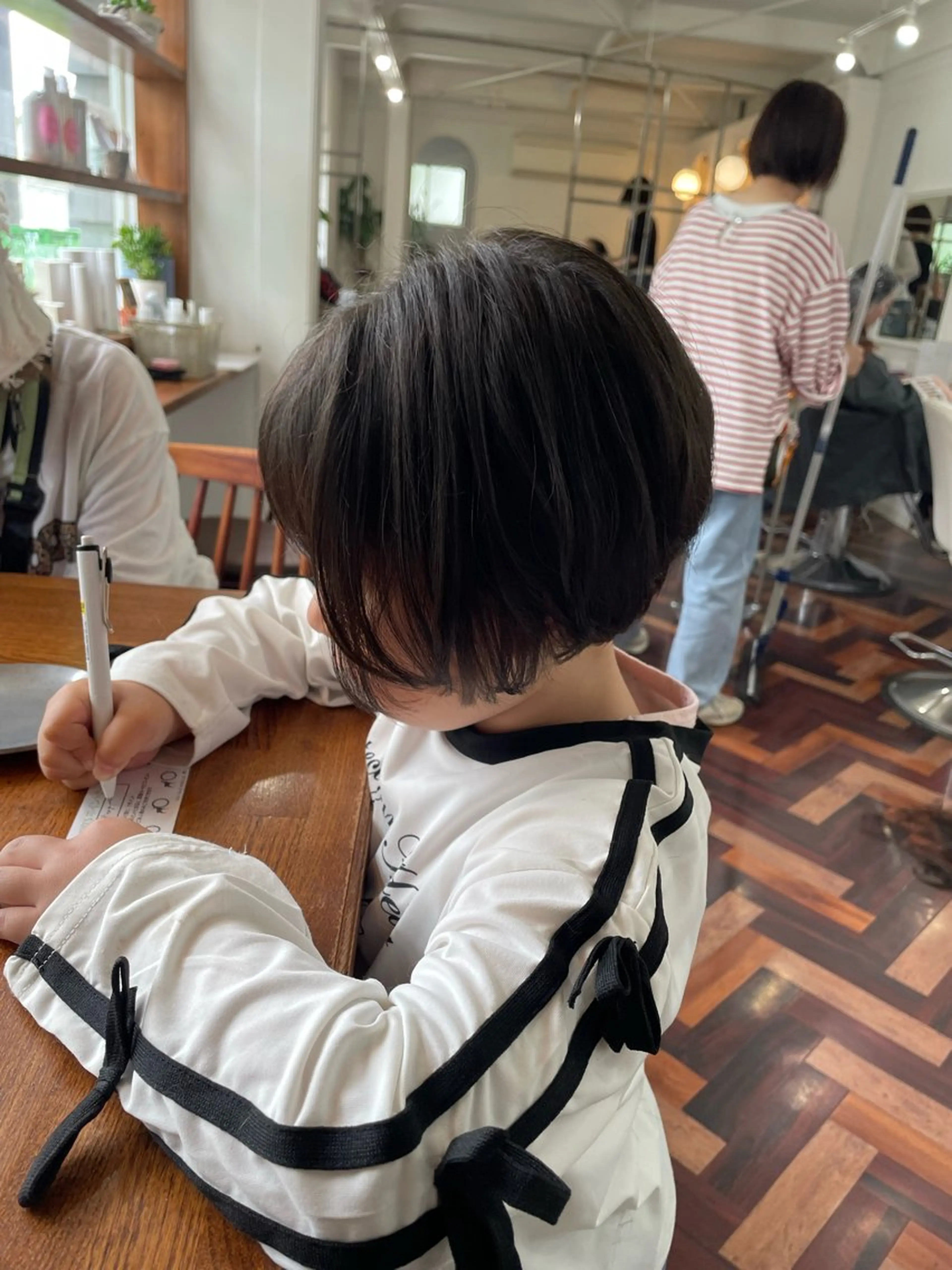 ショート ショートボブ ボブ 髪質改善 韓国風ヘア ショートヘア カット mopa所属・mopa_kaede 暖色カラー/ロングのヘアスタイル