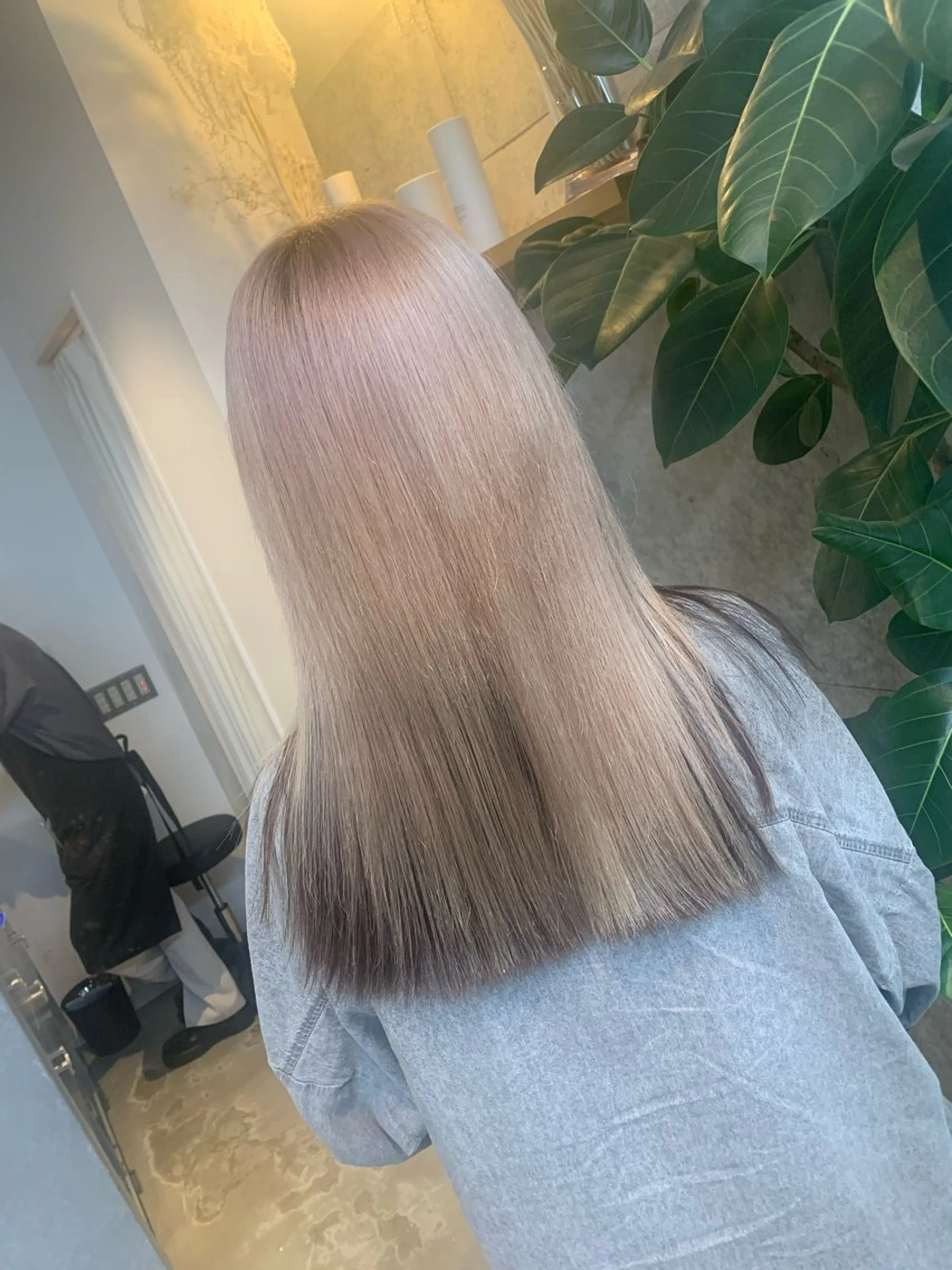 セミロング カラー ヘアカラー トリートメント 天野 開のヘアスタイル