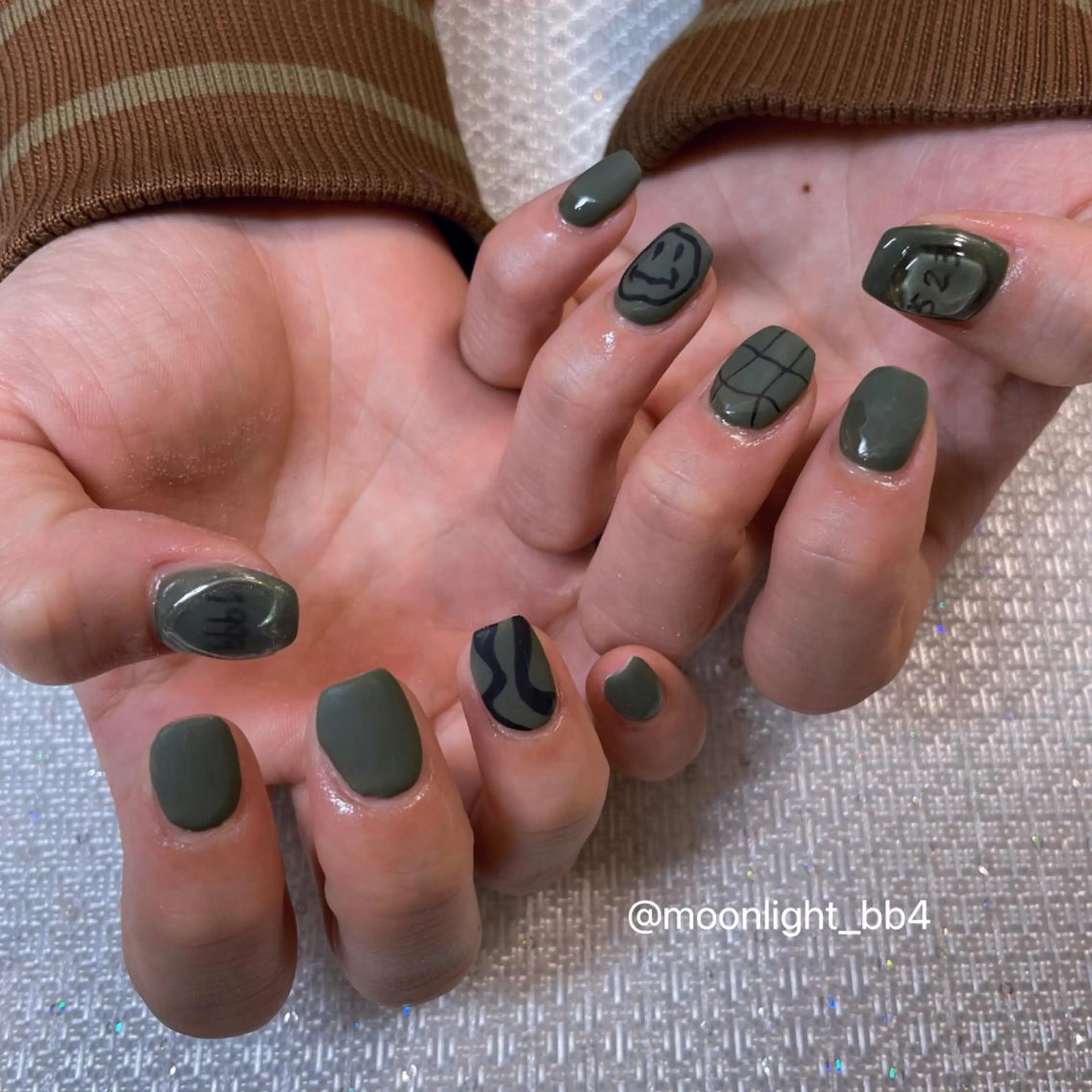 ネイル ハンドネイル MoonLight MIHOのネイルデザイン