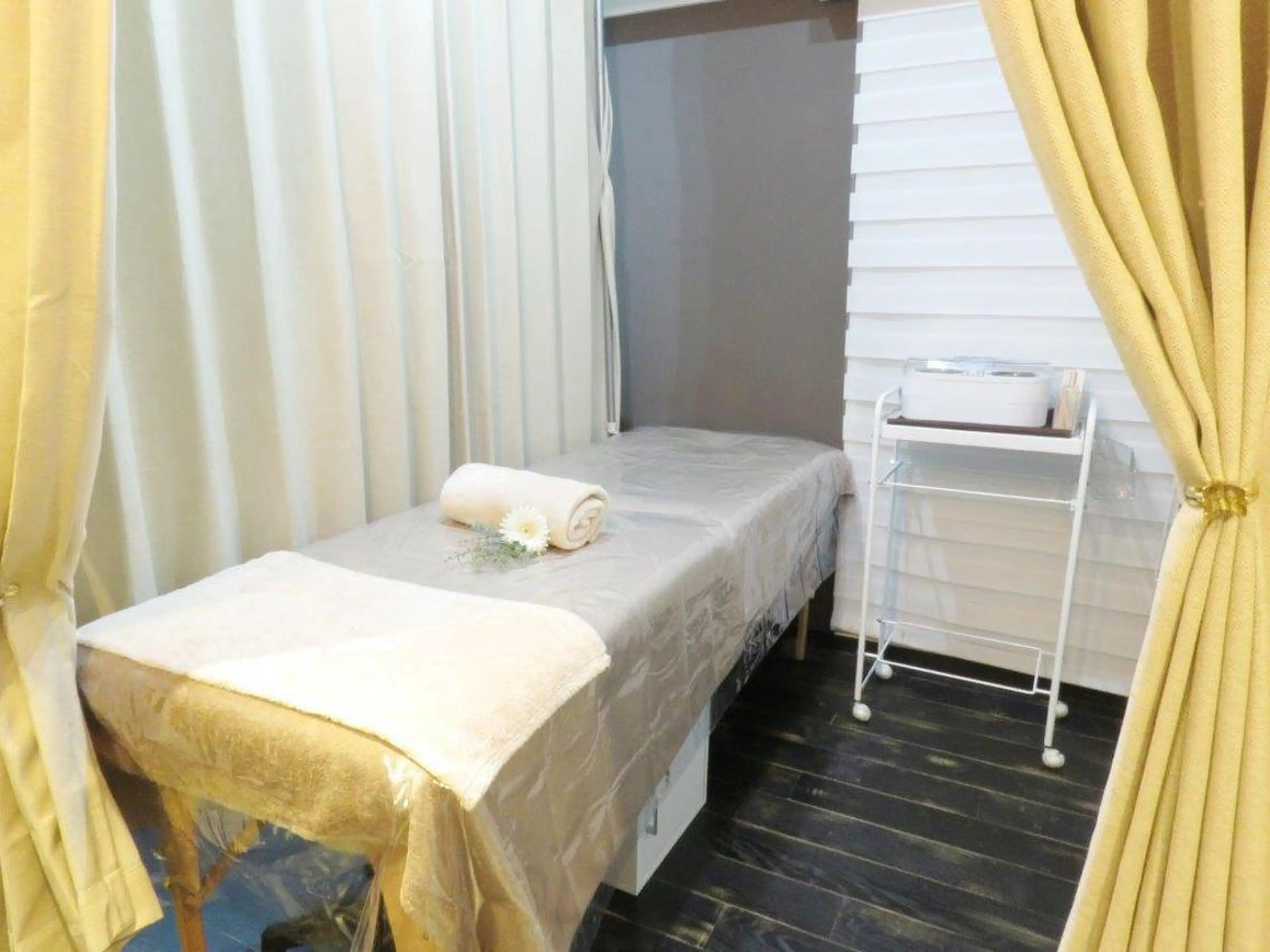 August 山本のマツエク・マツパデザイン