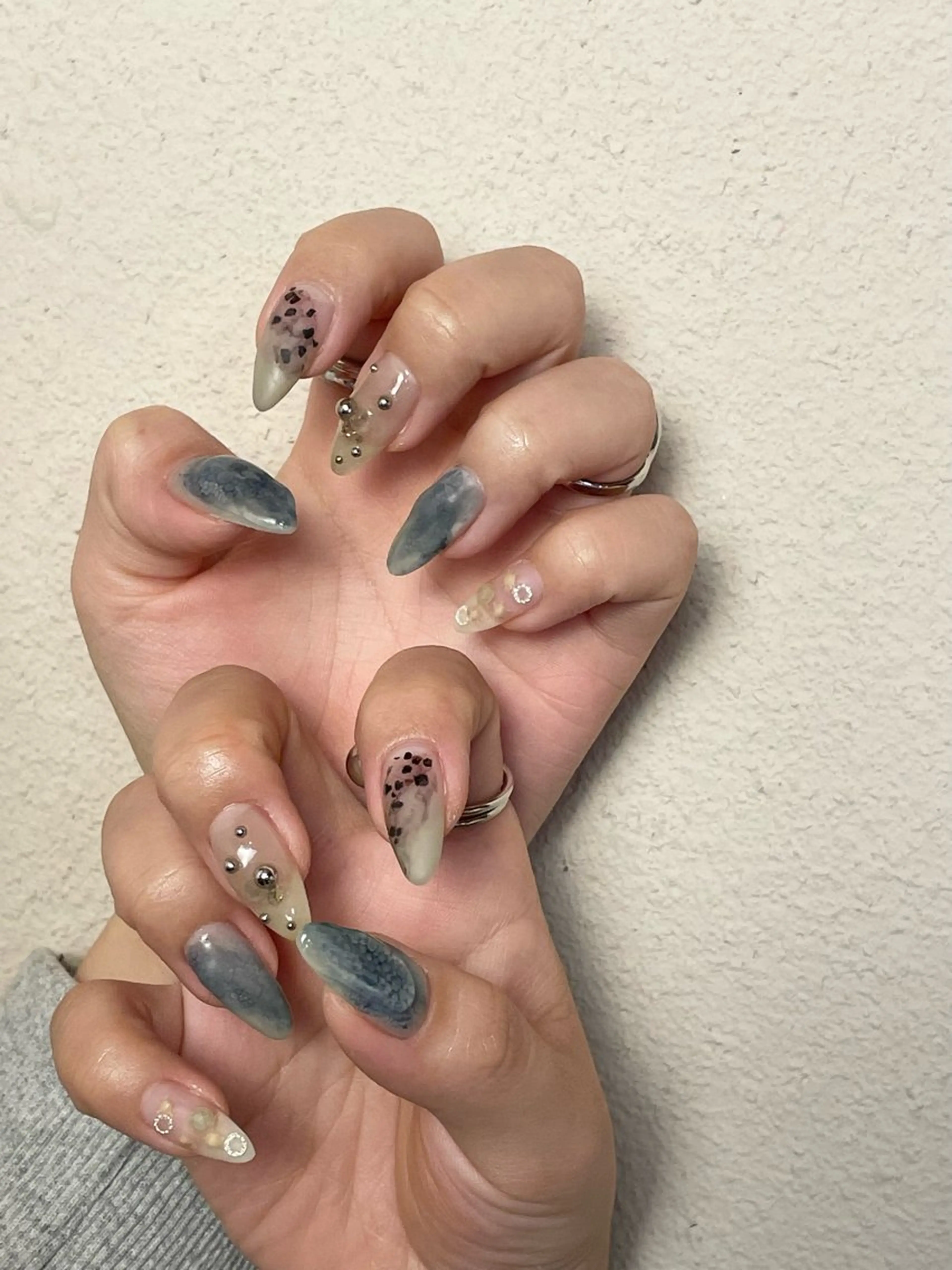 ネイル iru.所属・西田 七海のネイルデザイン