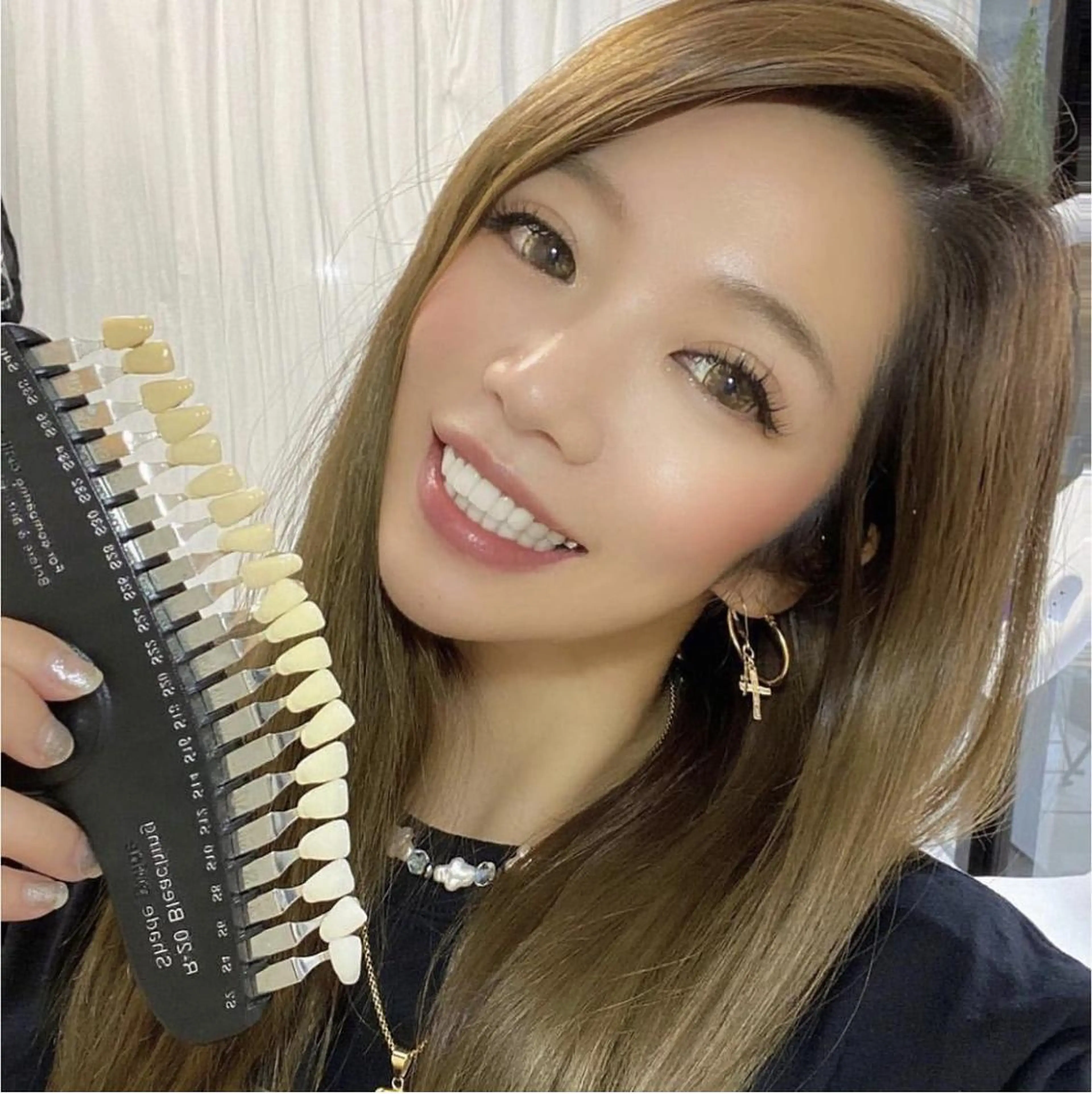 カラー メンズ マツエク・マツパ ネイル ヘアアレンジ パーマ キッズ アイブロウ ロング ホワイト その他 ライトビューティー 銀座本店のエステ・リラクイメージ