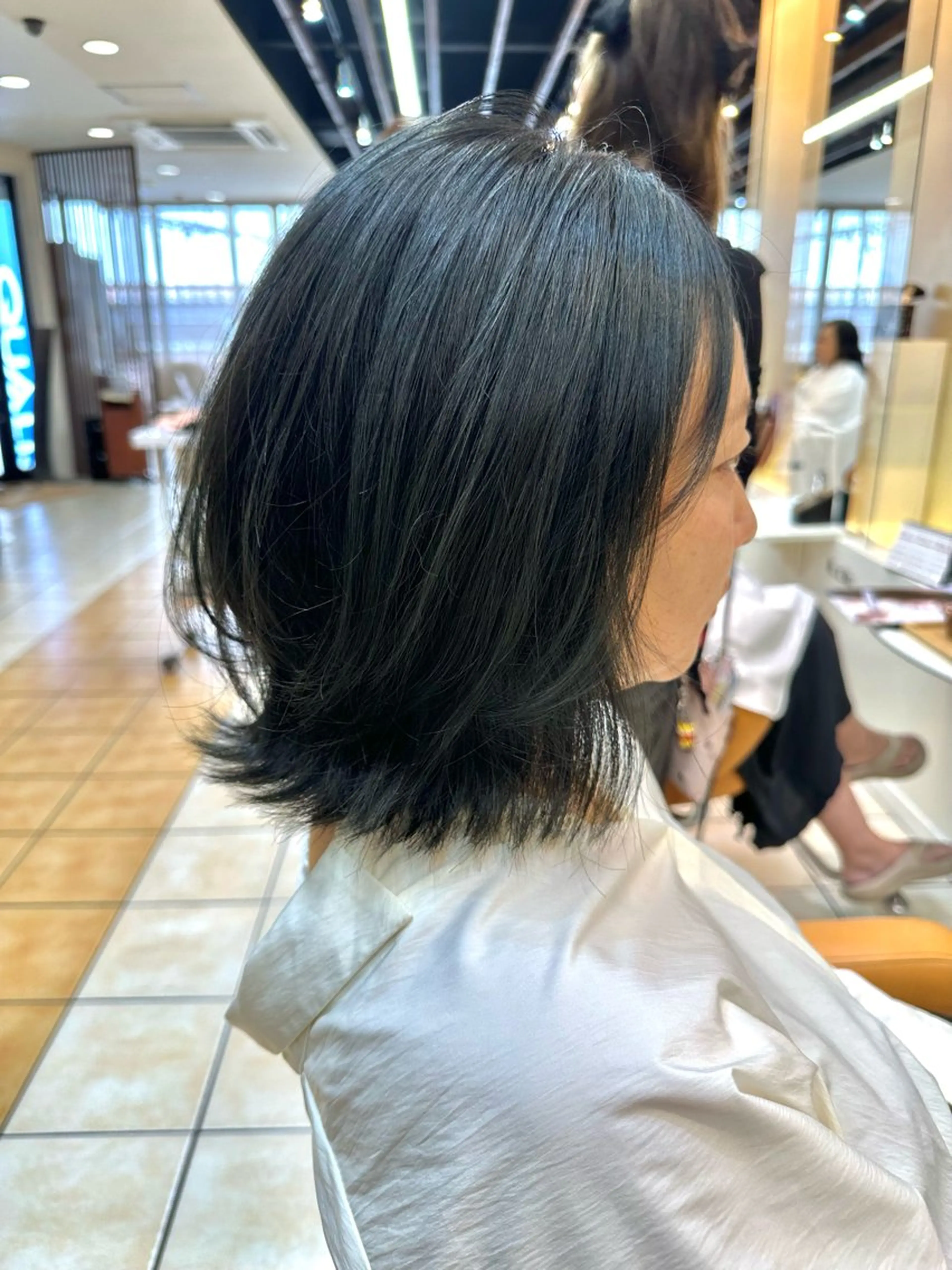 ショート ⭐️レイヤーカット 大人気　三澤康司⭐️のヘアスタイル
