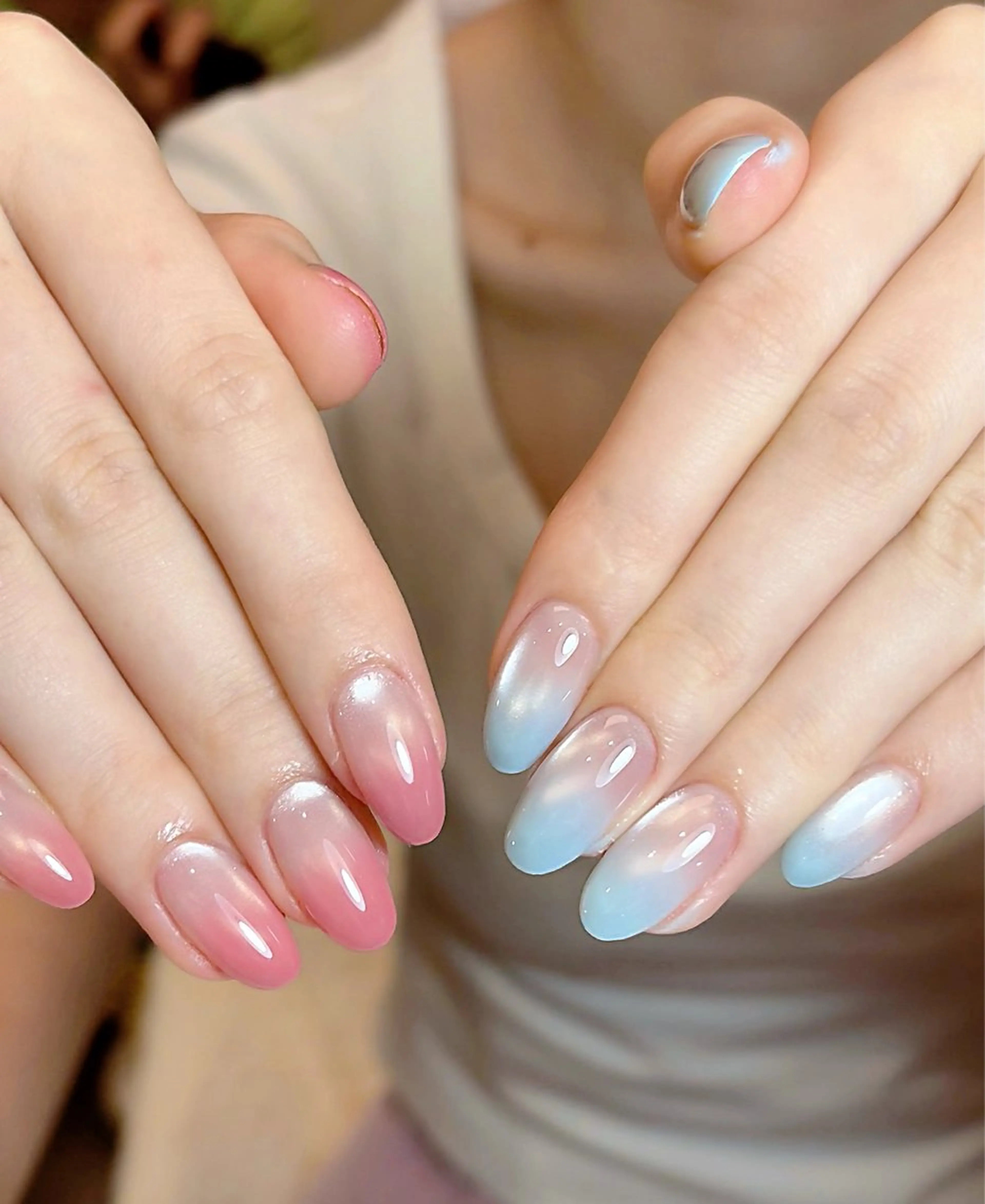 ネイル オーロラネイル 長さ出し フットネイル 韓国ネイル ラメ(グリッター) ハンドネイル 👍thumbs up nail👍のネイルデザイン