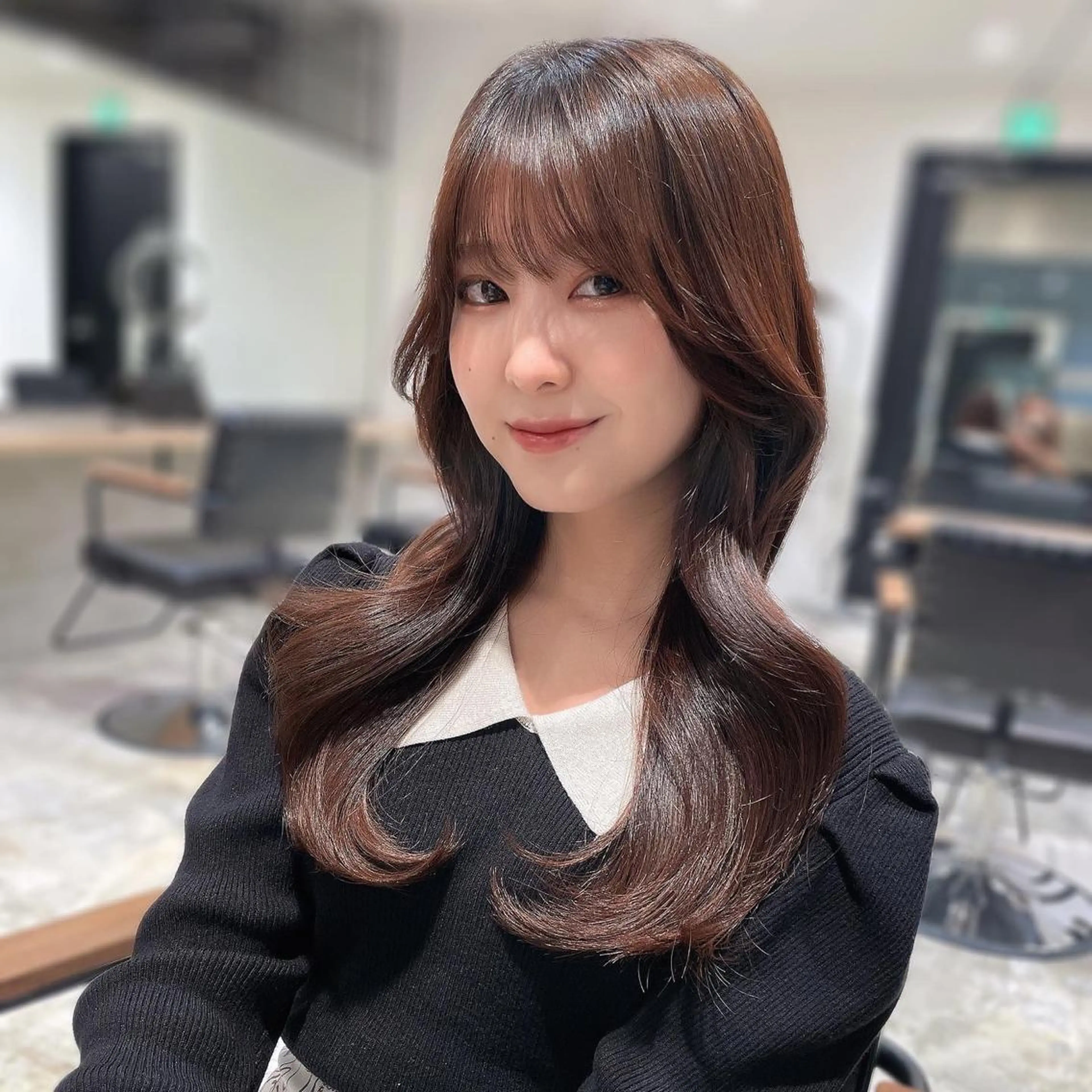 ロング ケアカラー チョコレートブラウン 顔周りカット 髪質改善 ヨシンモリ IVY所属・ヘアアレンジ🎀 yuuka 🤍のヘアスタイル