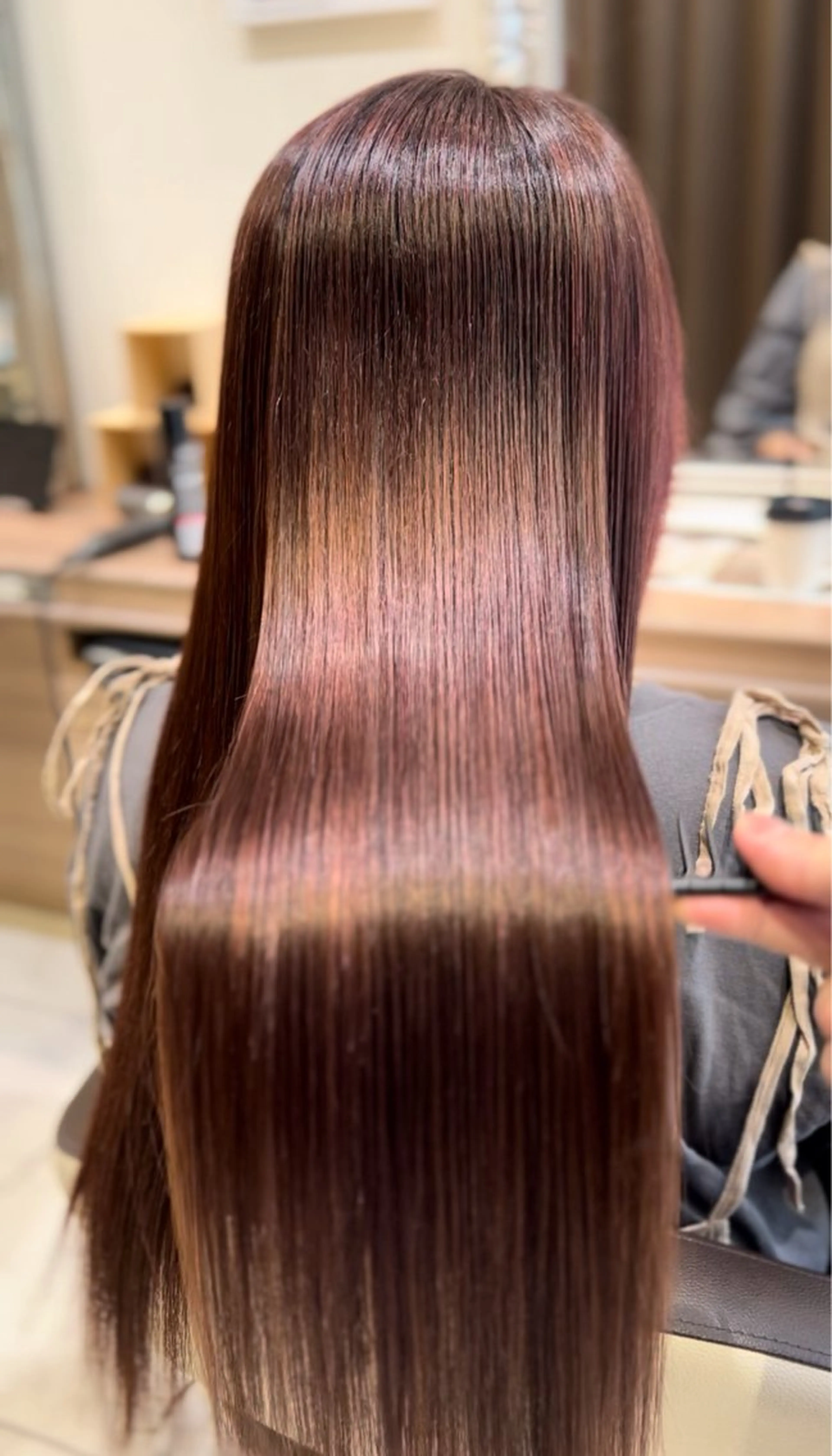 ロング ヘアカラー Ash 戸田公園店のヘアスタイル