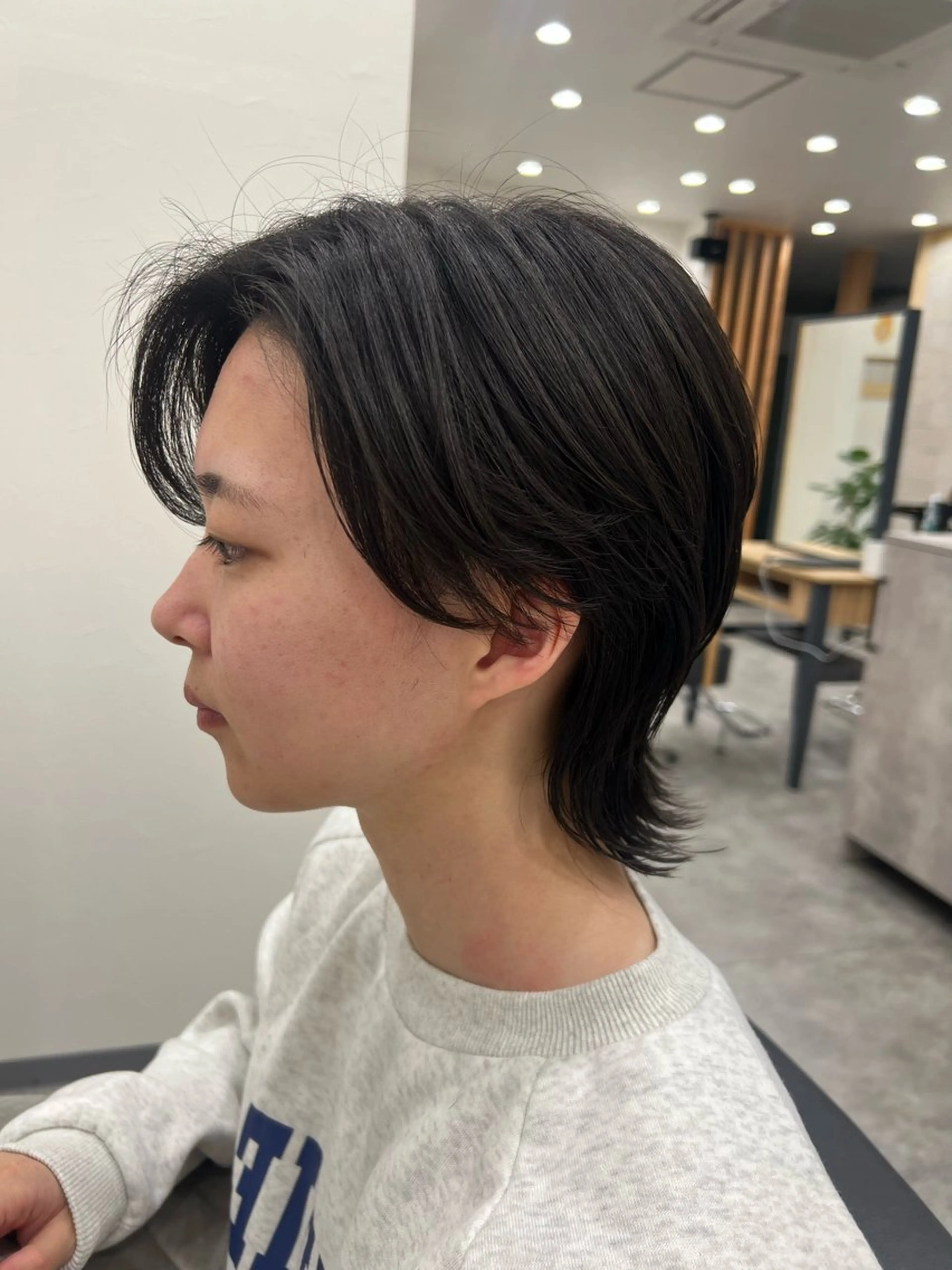 ミディアム 疋田 伽菜子のヘアスタイル