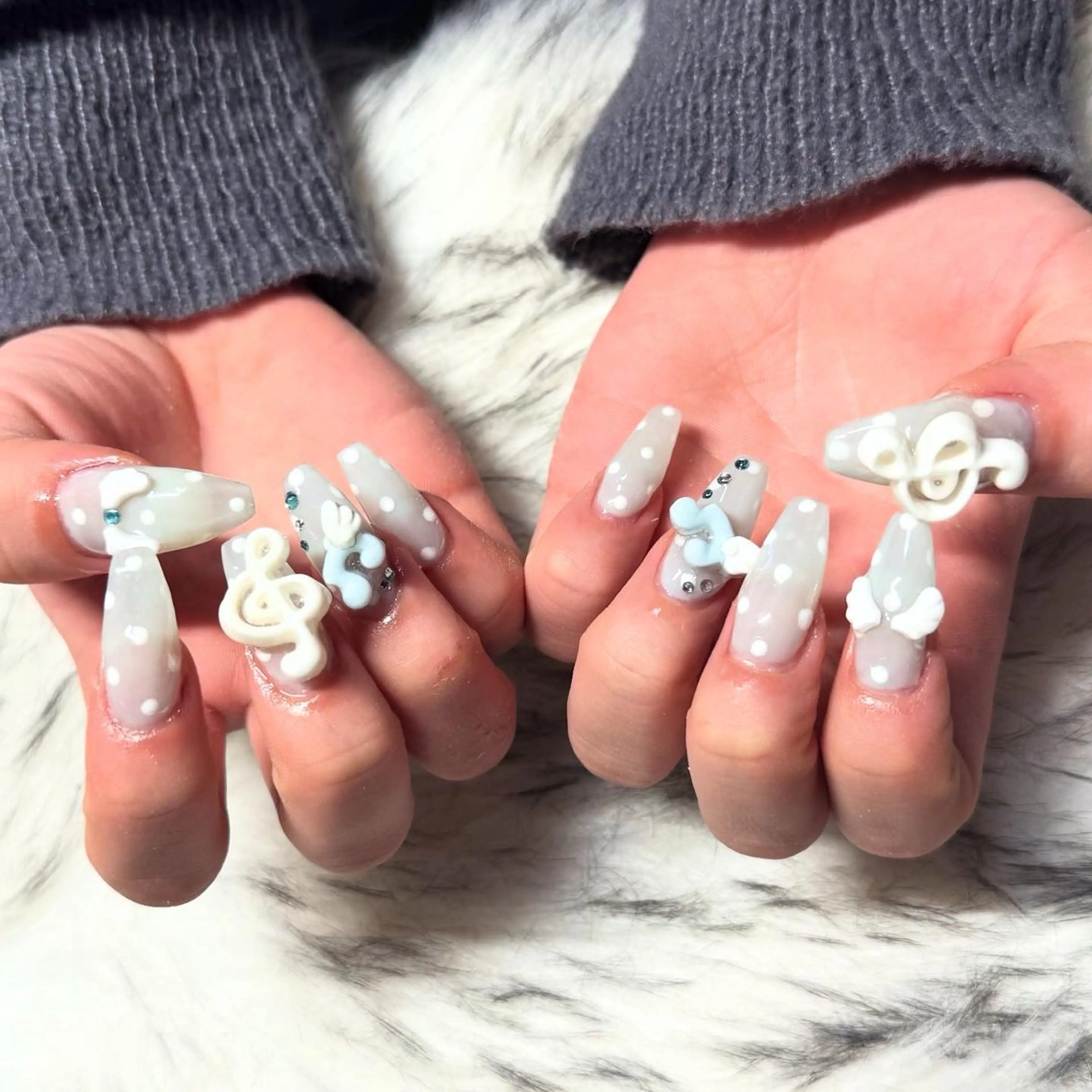 ロング ハンドネイル mao .のネイルデザイン