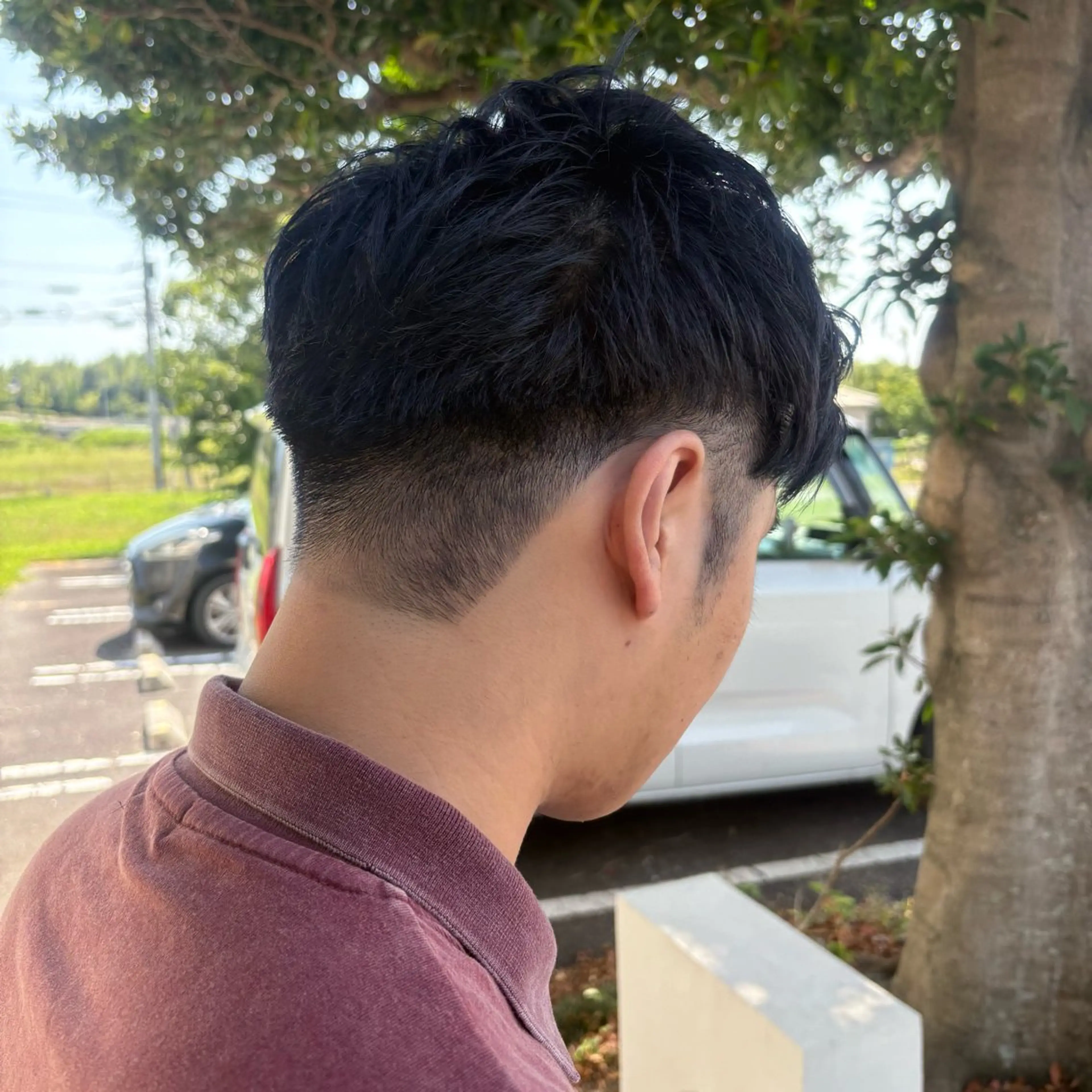 ショート カラー メンズ メンズブリーチ 黒髪 ブリーチ ブルーカラー ブルーブラック ヘアカラー モデルさん募集🌟 艶カラー/杉山海帆のヘアスタイル