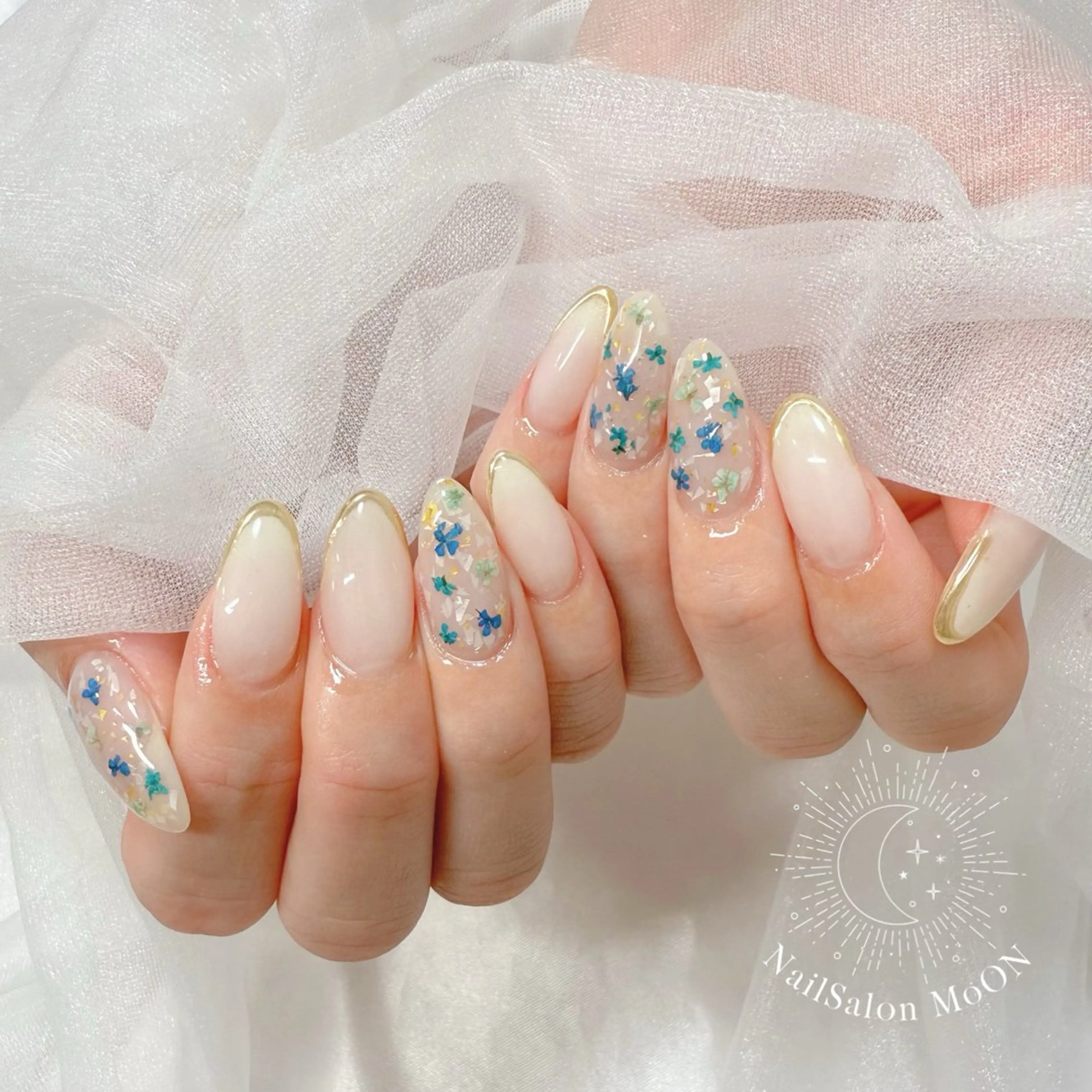 ネイル ミラーネイル ハンドネイル ハンドケア MoON...❤︎ MeGuのネイルデザイン