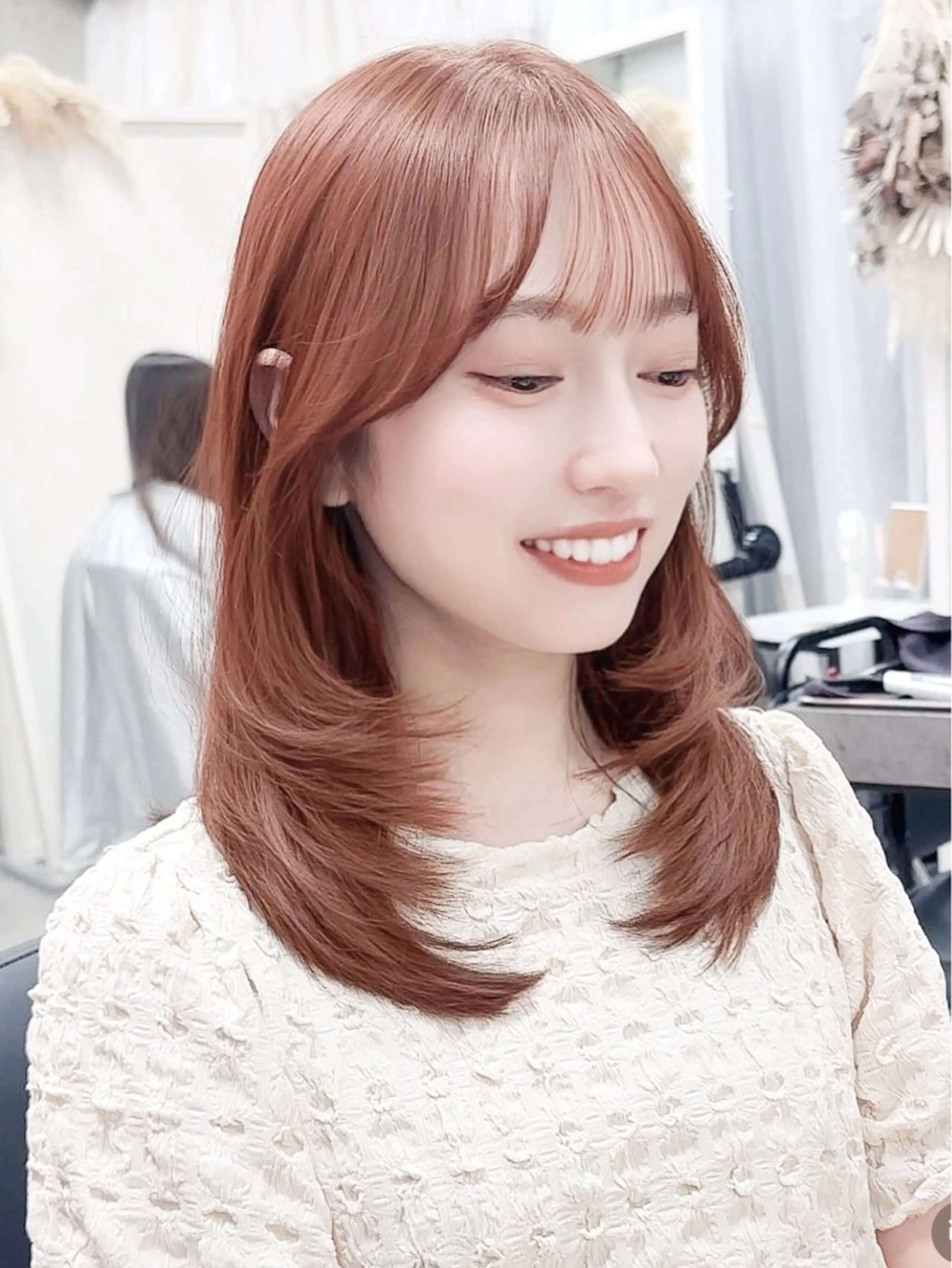 ミディアム レイヤーカット カット ヘアカラー トリートメント 小林 正樹のヘアスタイル