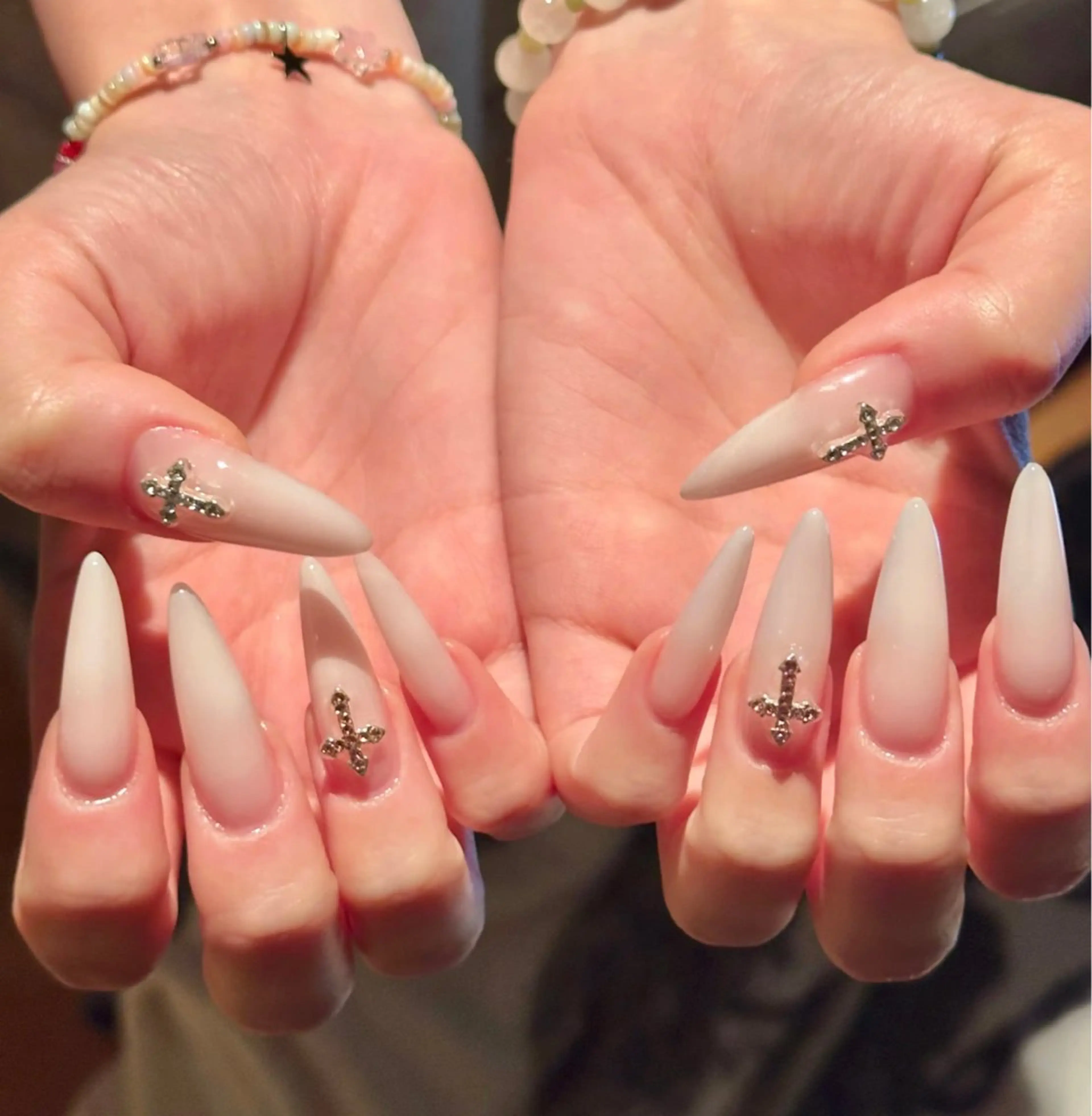 ネイル ハンドネイル ハンドケア 🍑 momo_nailのネイルデザイン